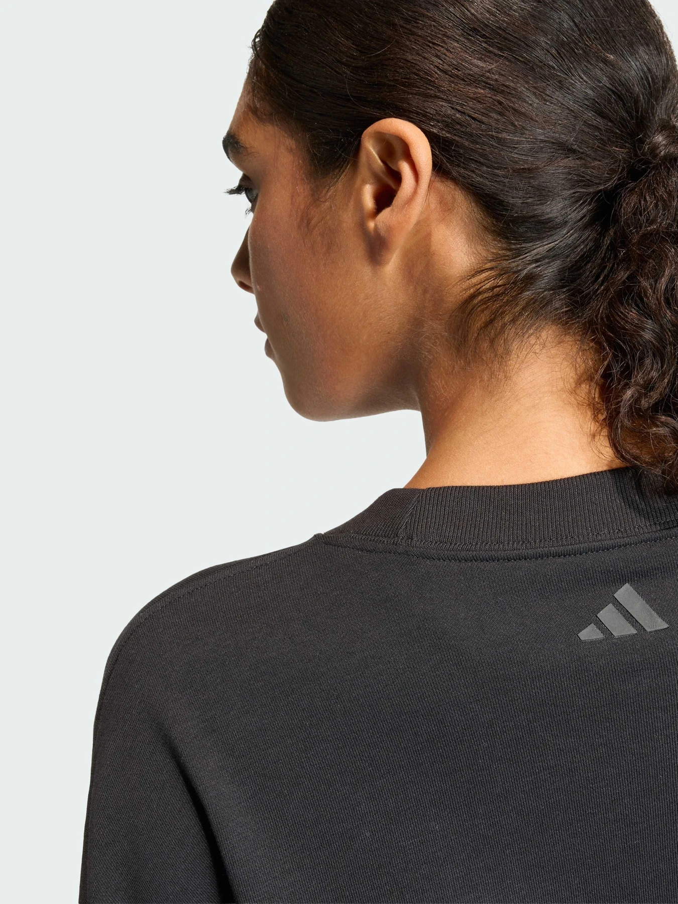Худі та світшоти Adidas модель KC3995 Худі та світшоти Adidas модель KC3995 Фото