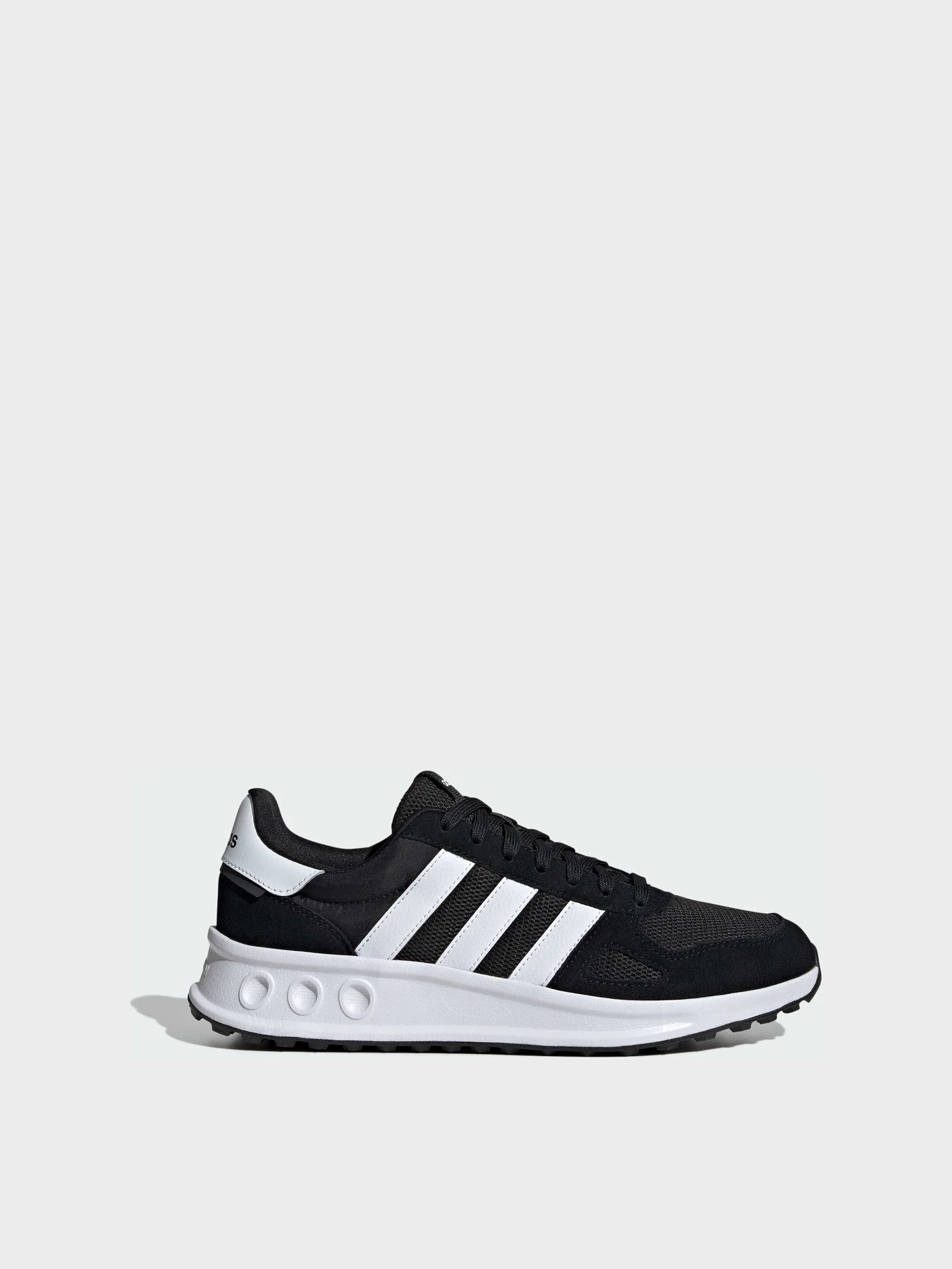 Кроссовки Adidas модель IH8613 Кроссовки Adidas модель IH8613 Фото