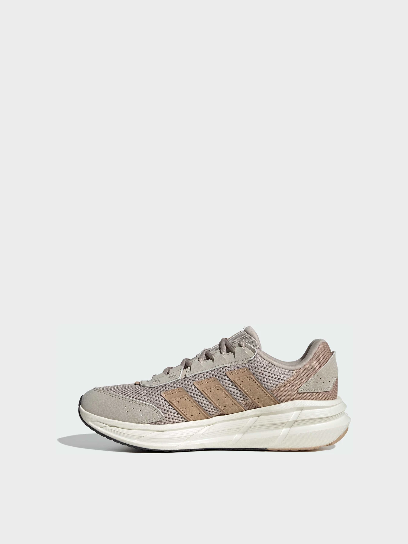 Кроссовки Adidas модель JQ6081 Кроссовки Adidas модель JQ6081 Фото
