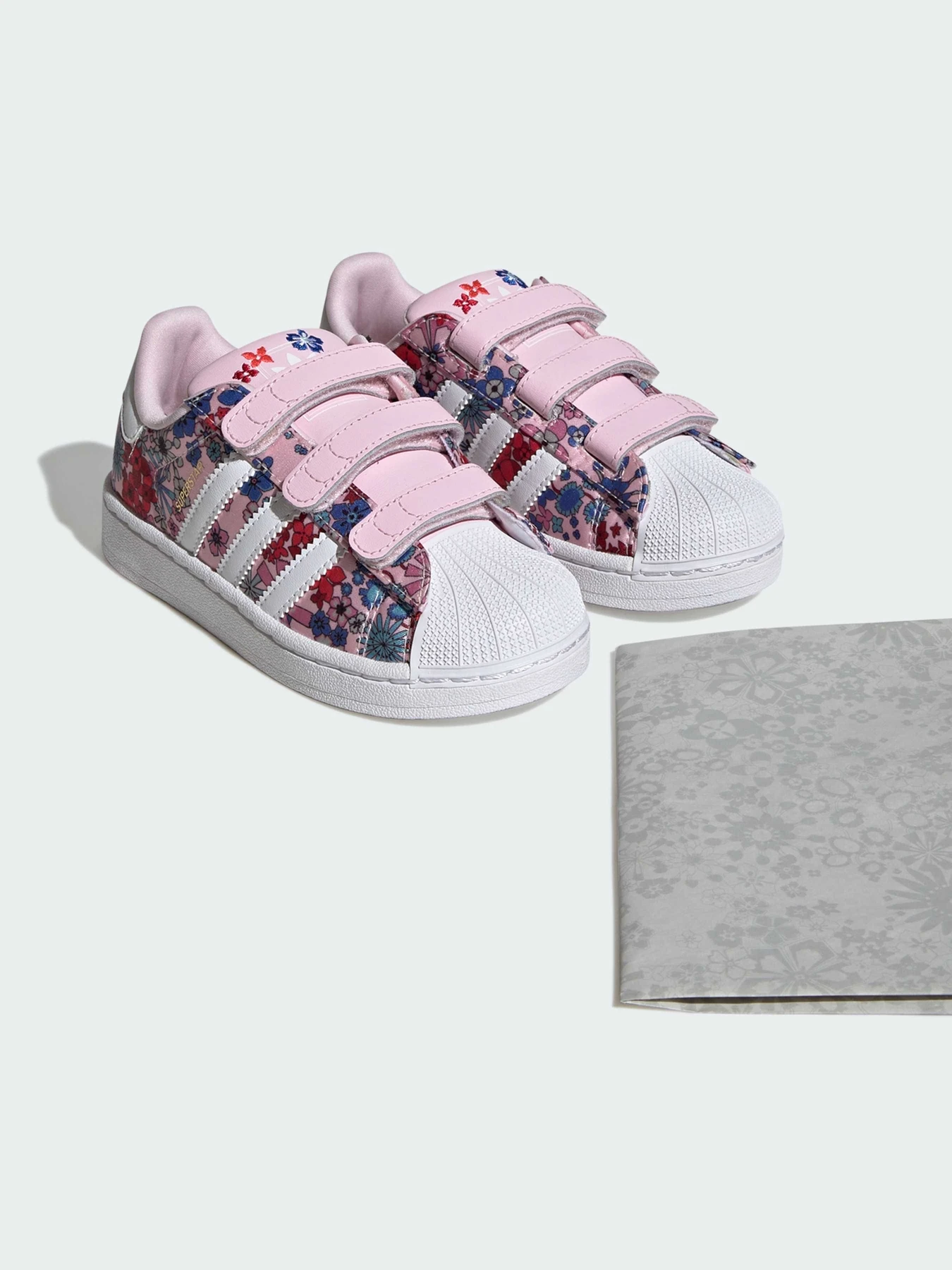 Кеди Adidas Superstar модель JQ2004 Кеди Adidas Superstar модель JQ2004 Фото
