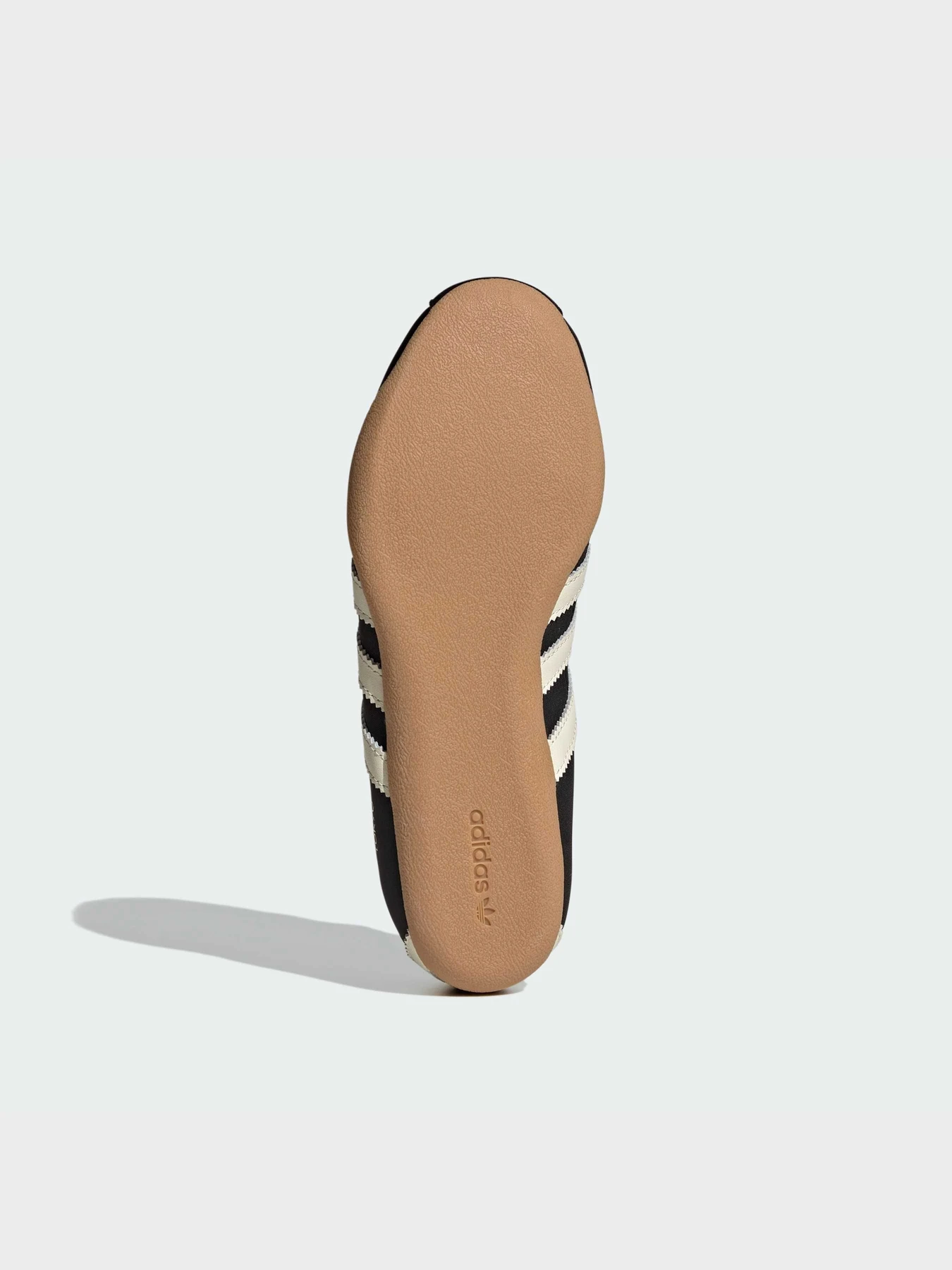 Кроссовки Adidas модель JR4790 Кроссовки Adidas модель JR4790 Фото
