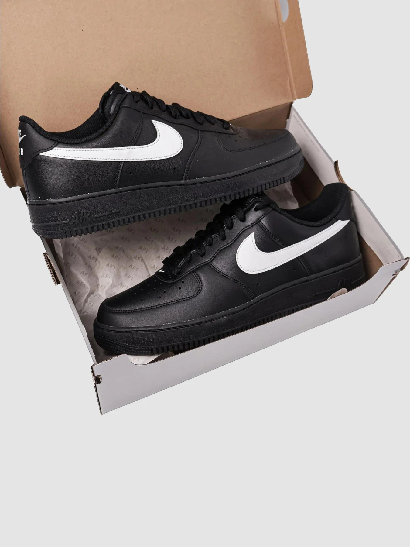 Кроссовки NIKE Air Force 1 Low '07 модель FZ0627-010 Фото