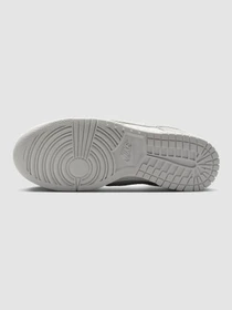 Кросівки NIKE Dunk Low модель HJ5777-100 Фото