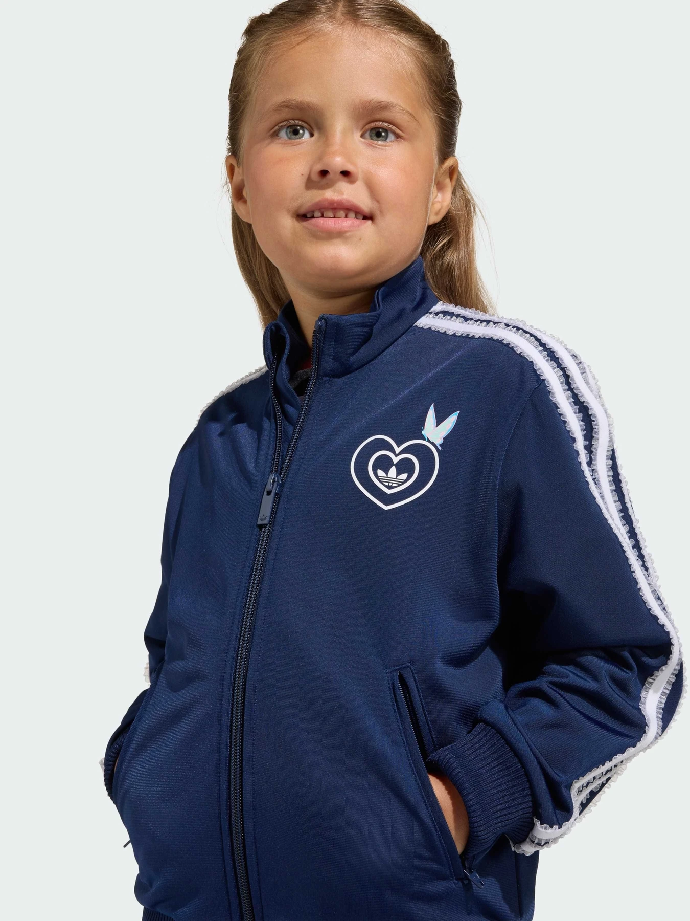 Костюмы Adidas x Disney модель KE0701 Костюмы Adidas x Disney модель KE0701 Фото