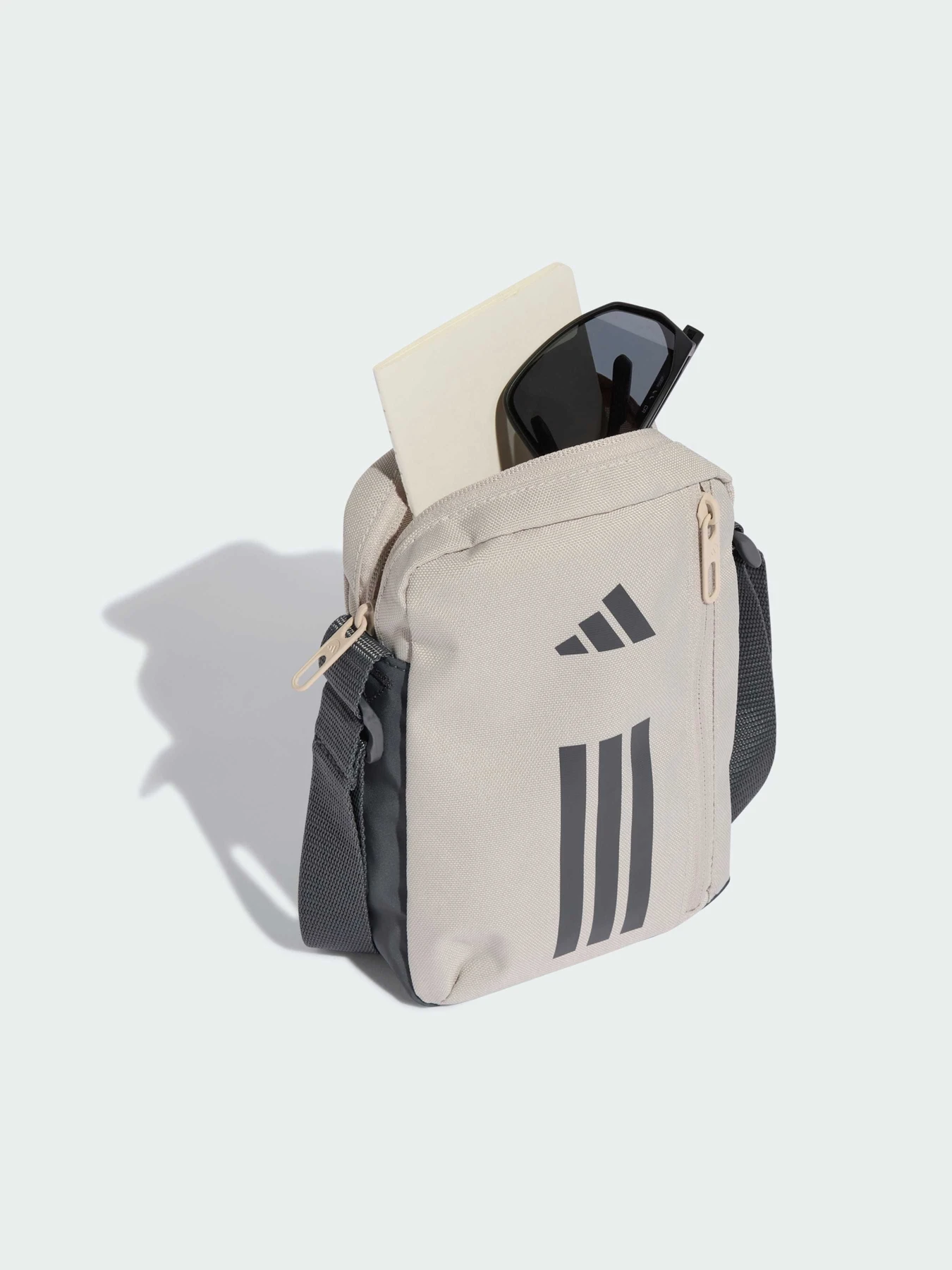 Сумки Adidas модель KC6921 Сумки Adidas модель KC6921 Фото