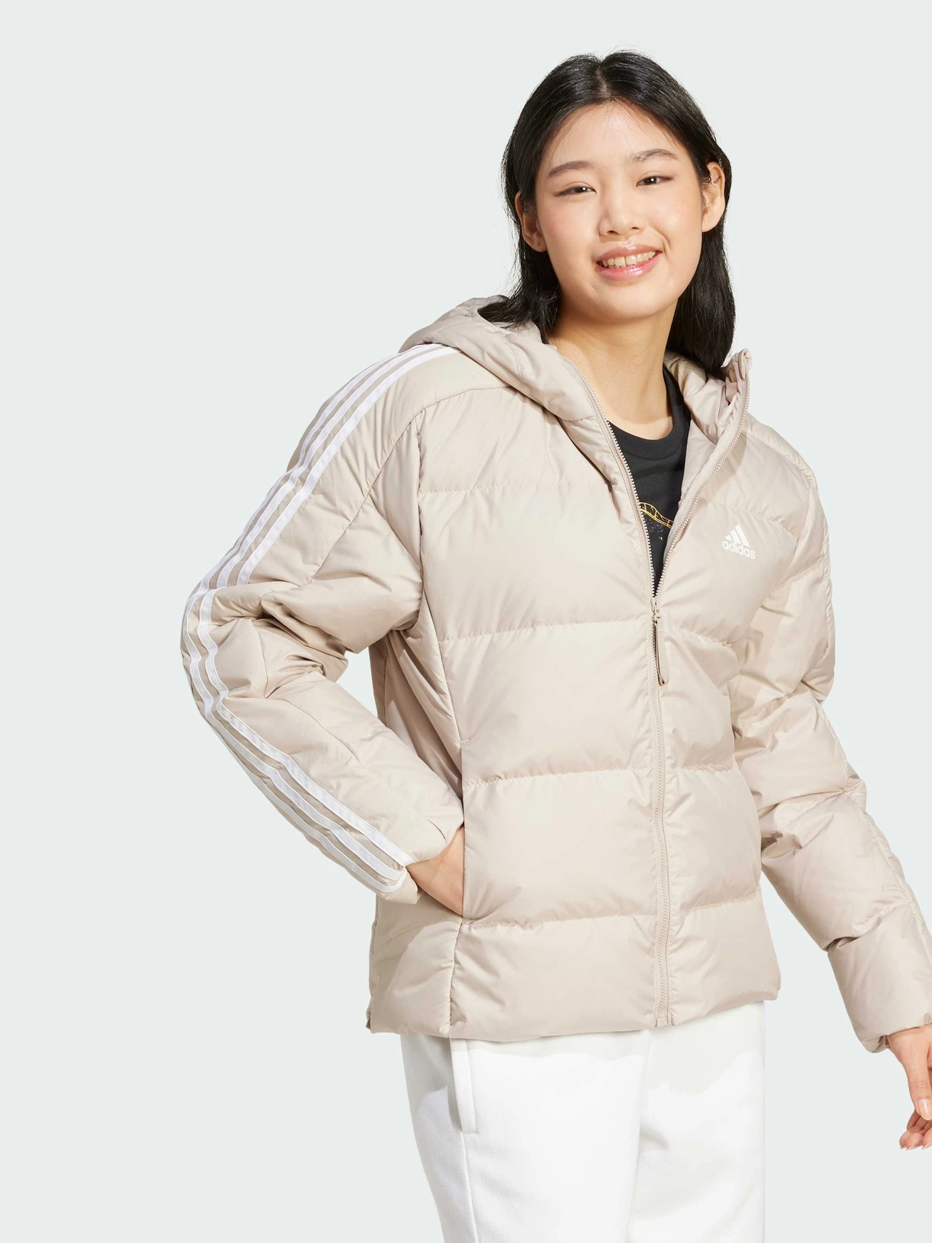 Куртки и дубленки Adidas модель IX8924 Фото