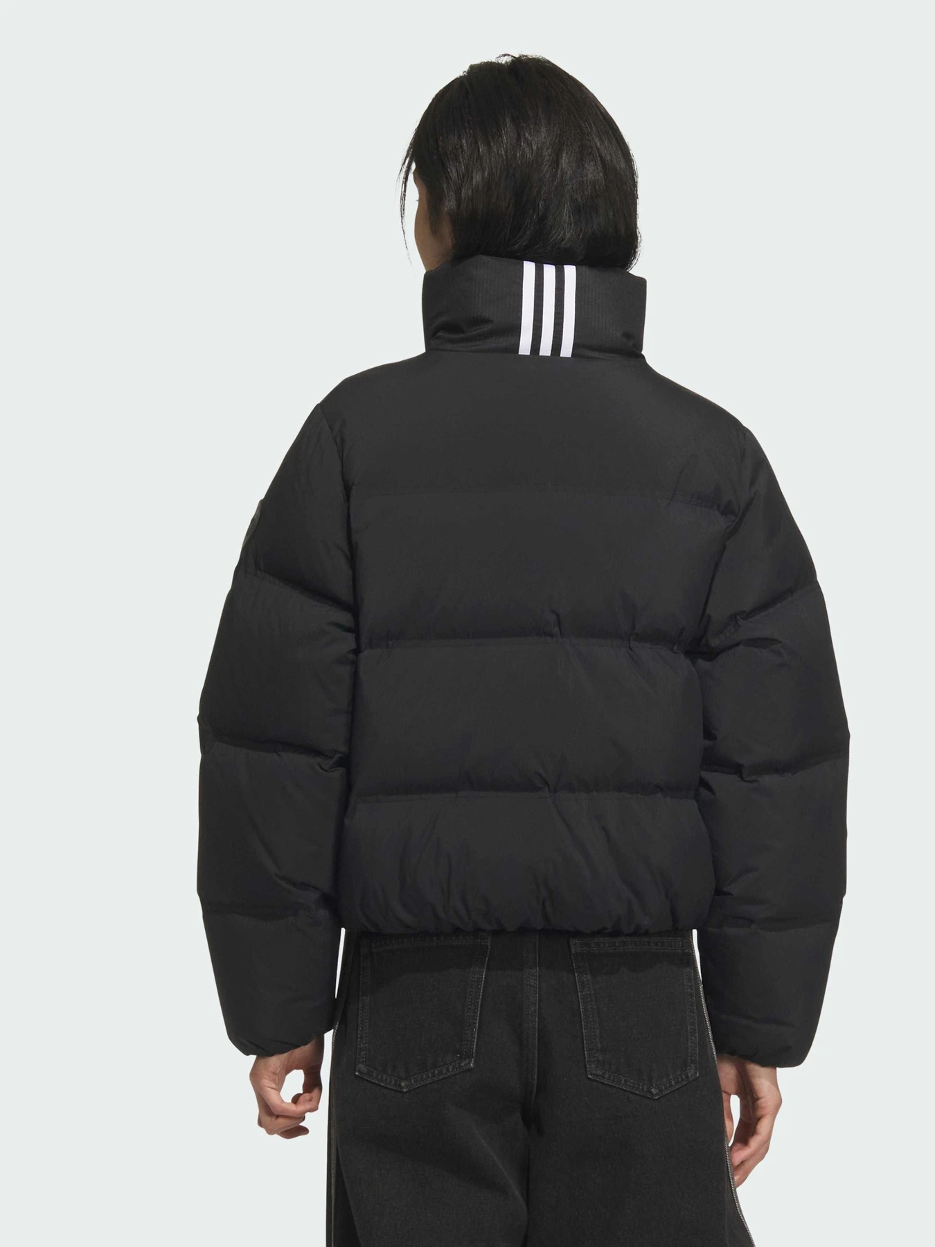 Куртки и дубленки Adidas модель KC2659 Куртки и дубленки Adidas модель KC2659 Фото