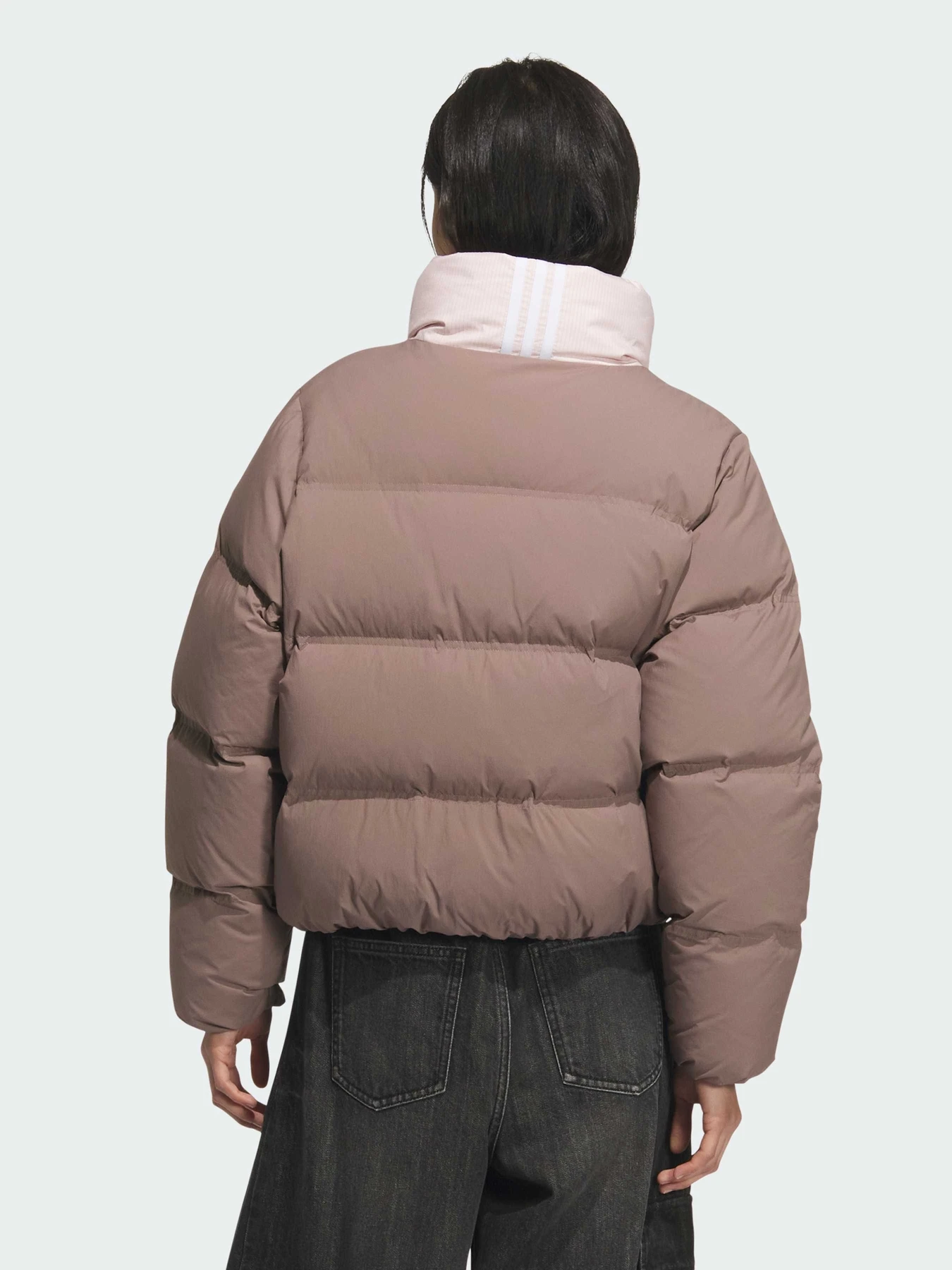Куртки и дубленки Adidas модель KC2660 Куртки и дубленки Adidas модель KC2660 Фото