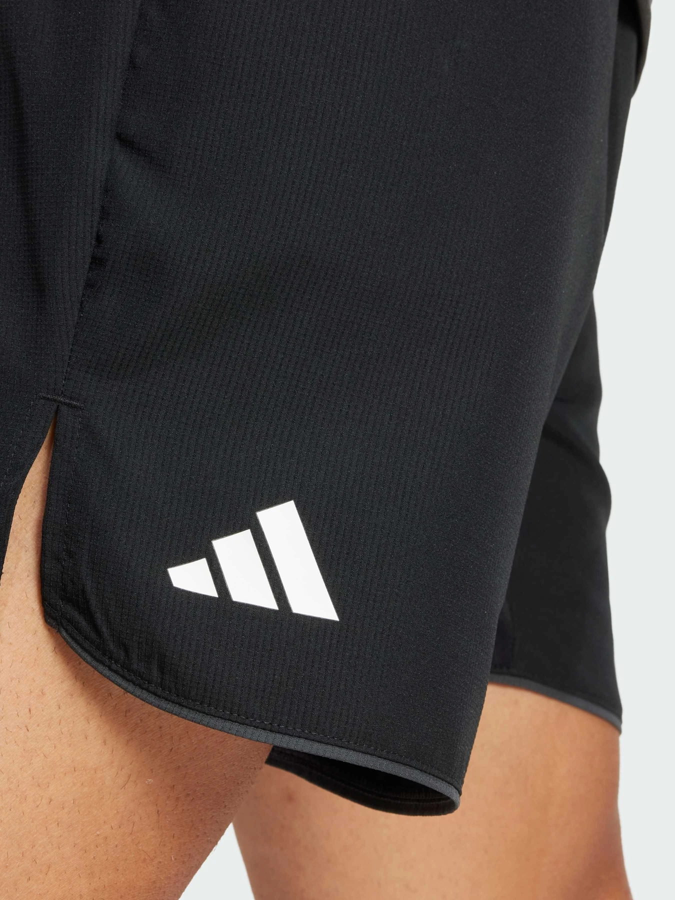 Шорти Adidas модель JF8499 Шорти Adidas модель JF8499 Фото