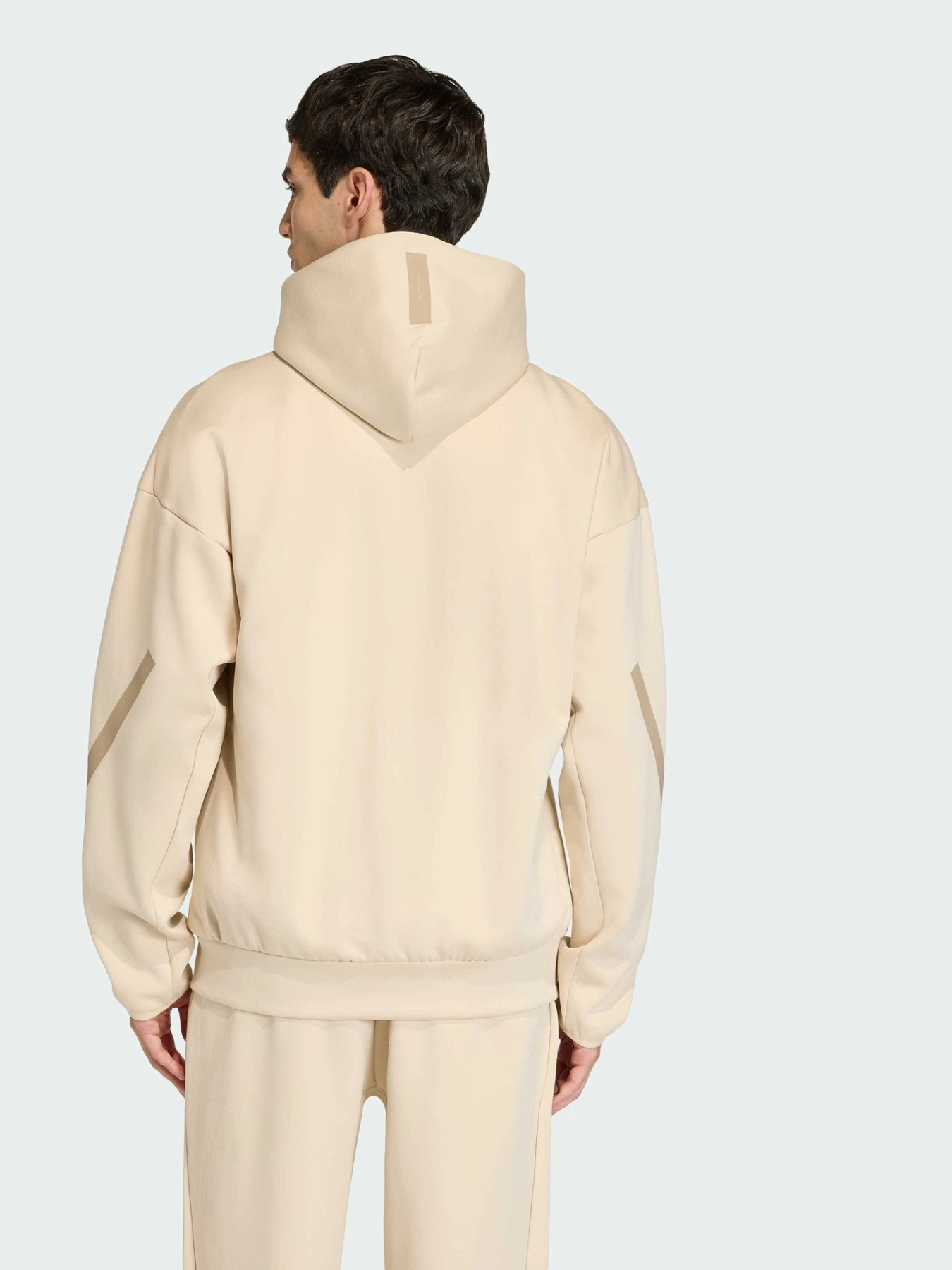 Худи и свитшоты Adidas ZNE модель KE4680 Худи и свитшоты Adidas ZNE модель KE4680 Фото
