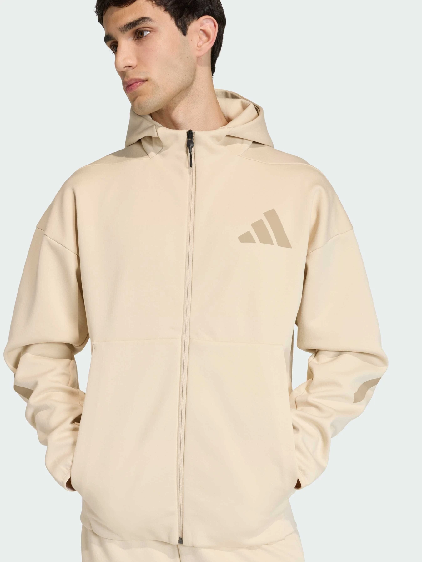Худи и свитшоты Adidas ZNE модель KE4680 Худи и свитшоты Adidas ZNE модель KE4680 Фото