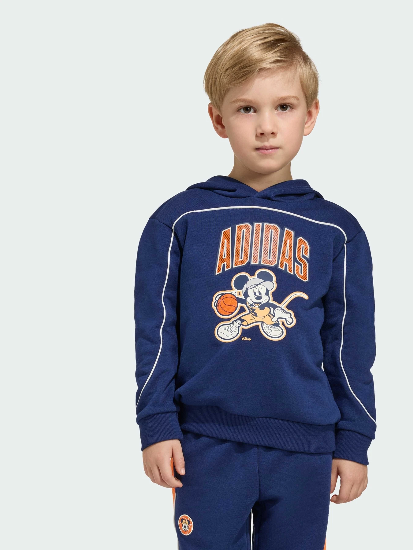 Худи и свитшоты Adidas x Disney модель JZ3561 Худи и свитшоты Adidas x Disney модель JZ3561 Фото