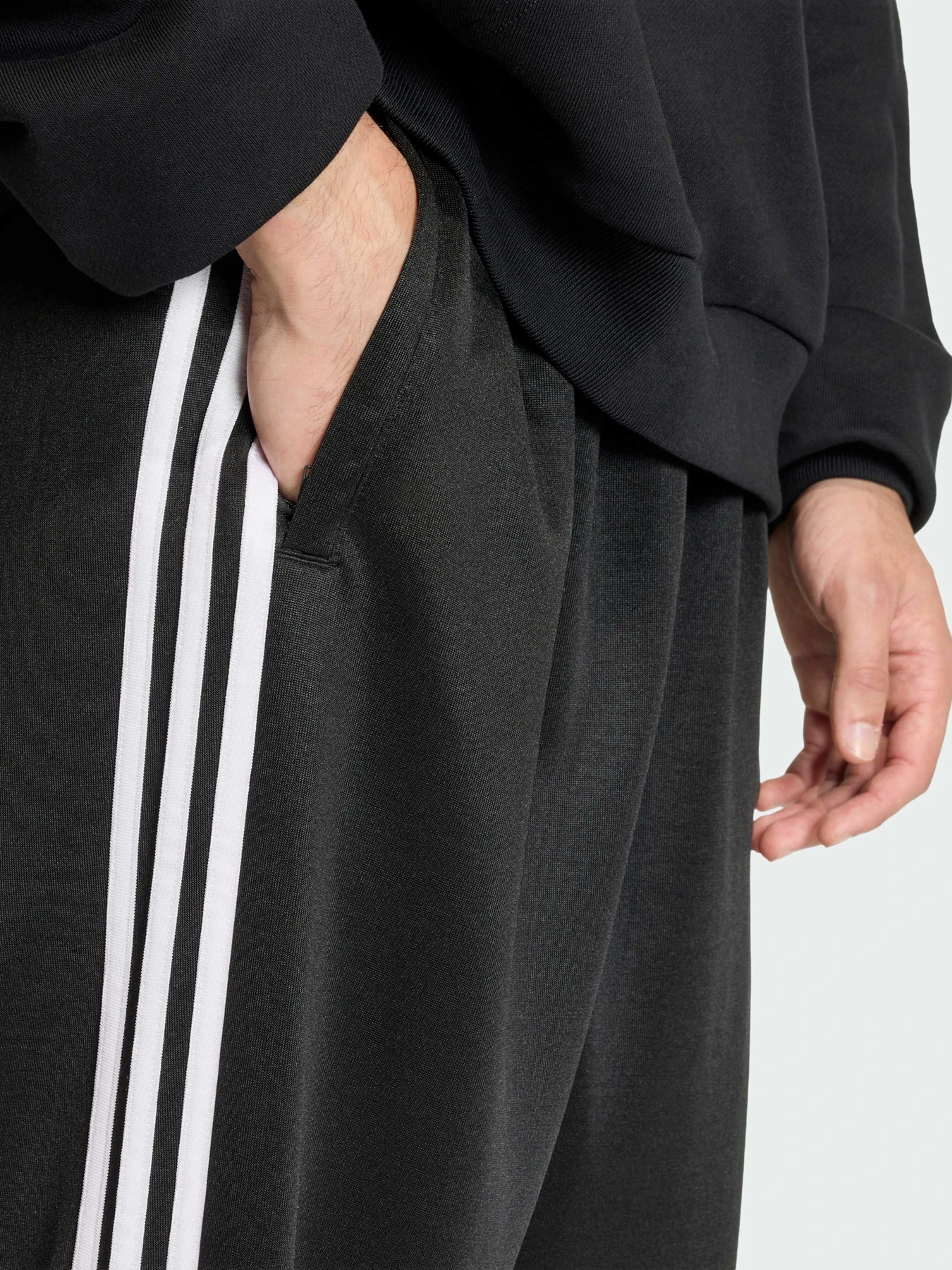 Брюки Adidas Adicolor модель KC8534 Фото