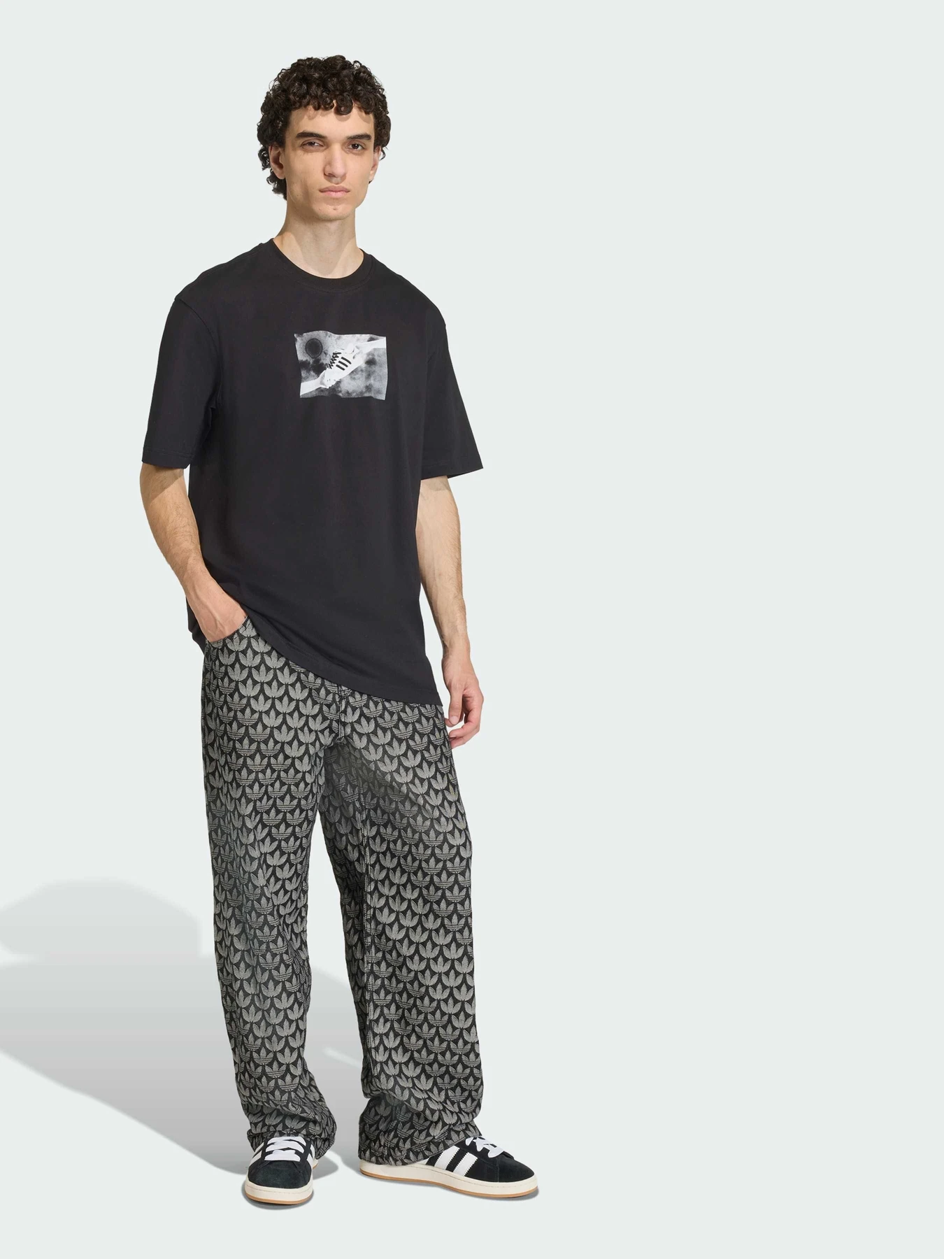 Футболки и поло Adidas Graphics модель KS7611 Футболки и поло Adidas Graphics модель KS7611 Фото