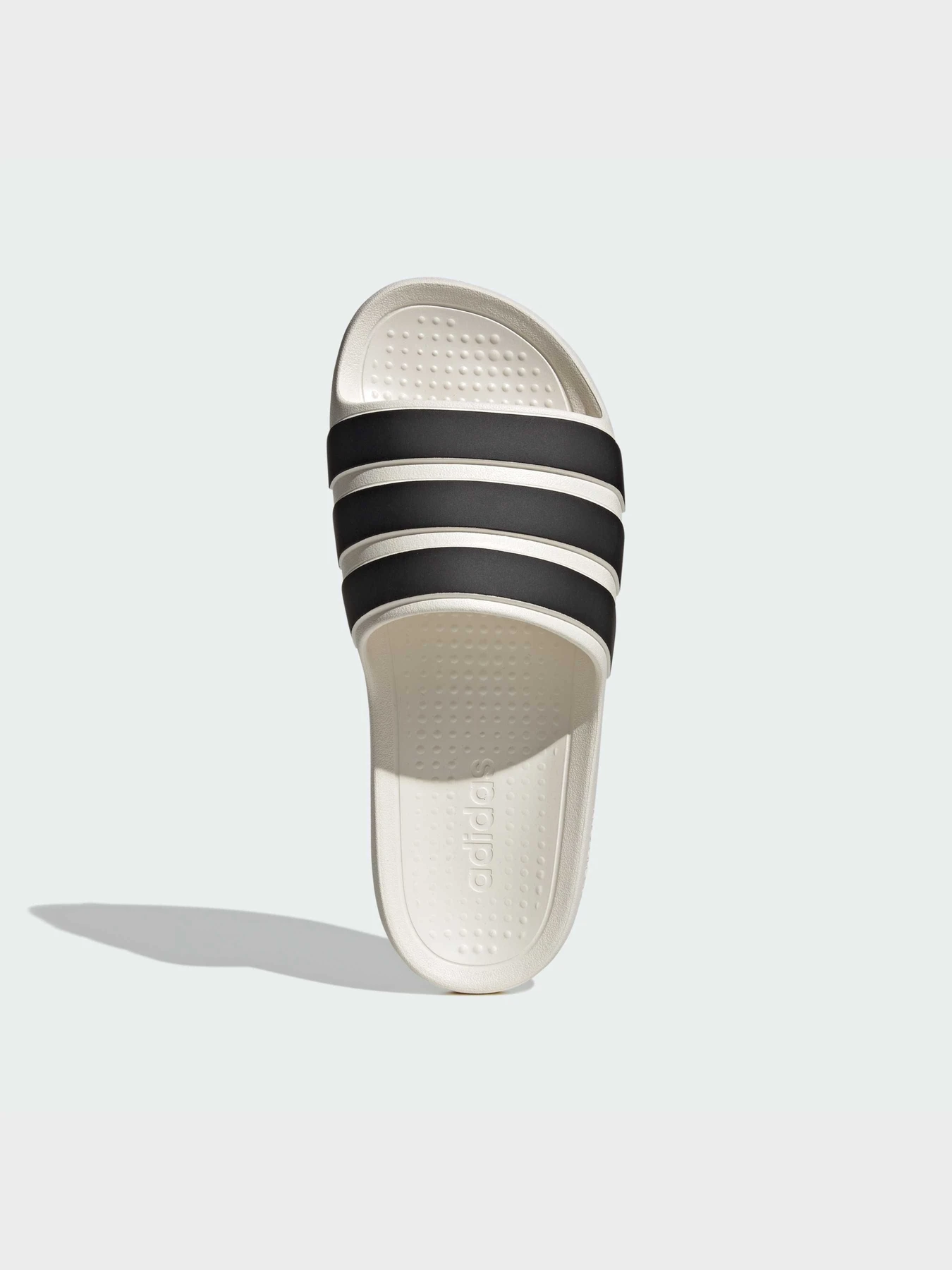 Шлёпанцы Adidas Adilette модель IG6858 Шлёпанцы Adidas Adilette модель IG6858 Фото