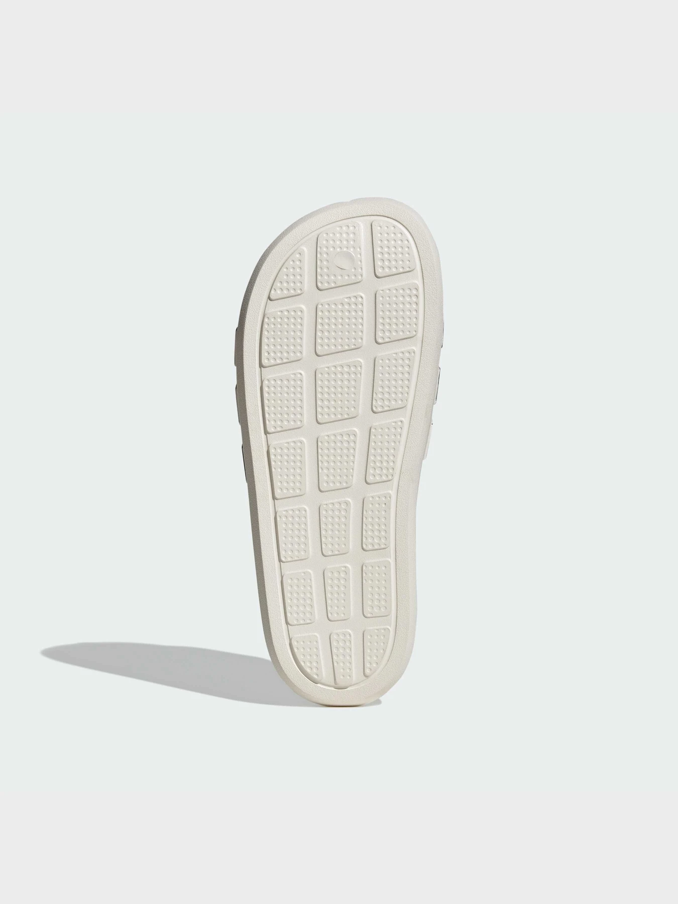 Шлёпанцы Adidas Adilette модель IG6858 Шлёпанцы Adidas Adilette модель IG6858 Фото
