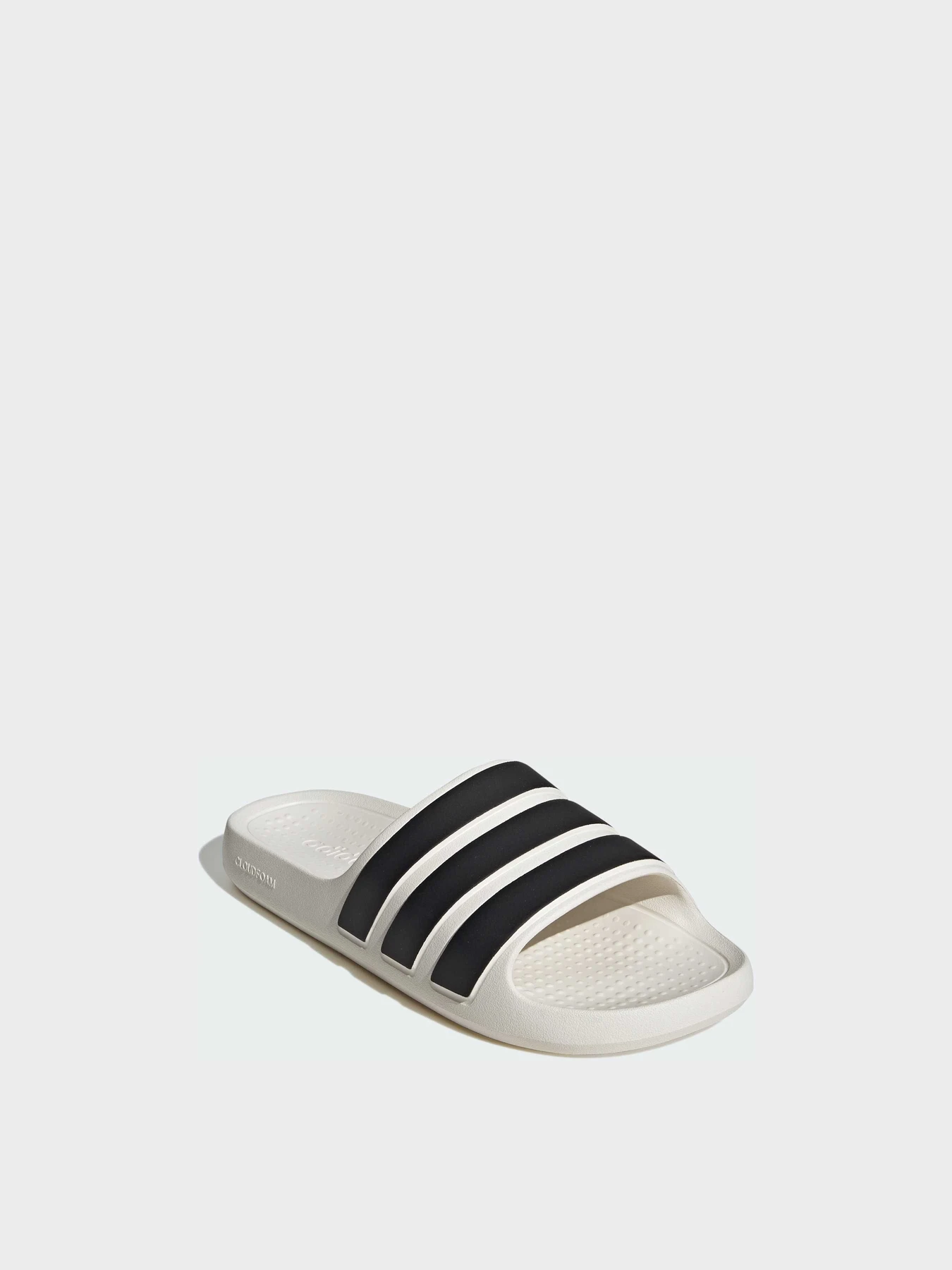 Шлёпанцы Adidas Adilette модель IG6858 Шлёпанцы Adidas Adilette модель IG6858 Фото