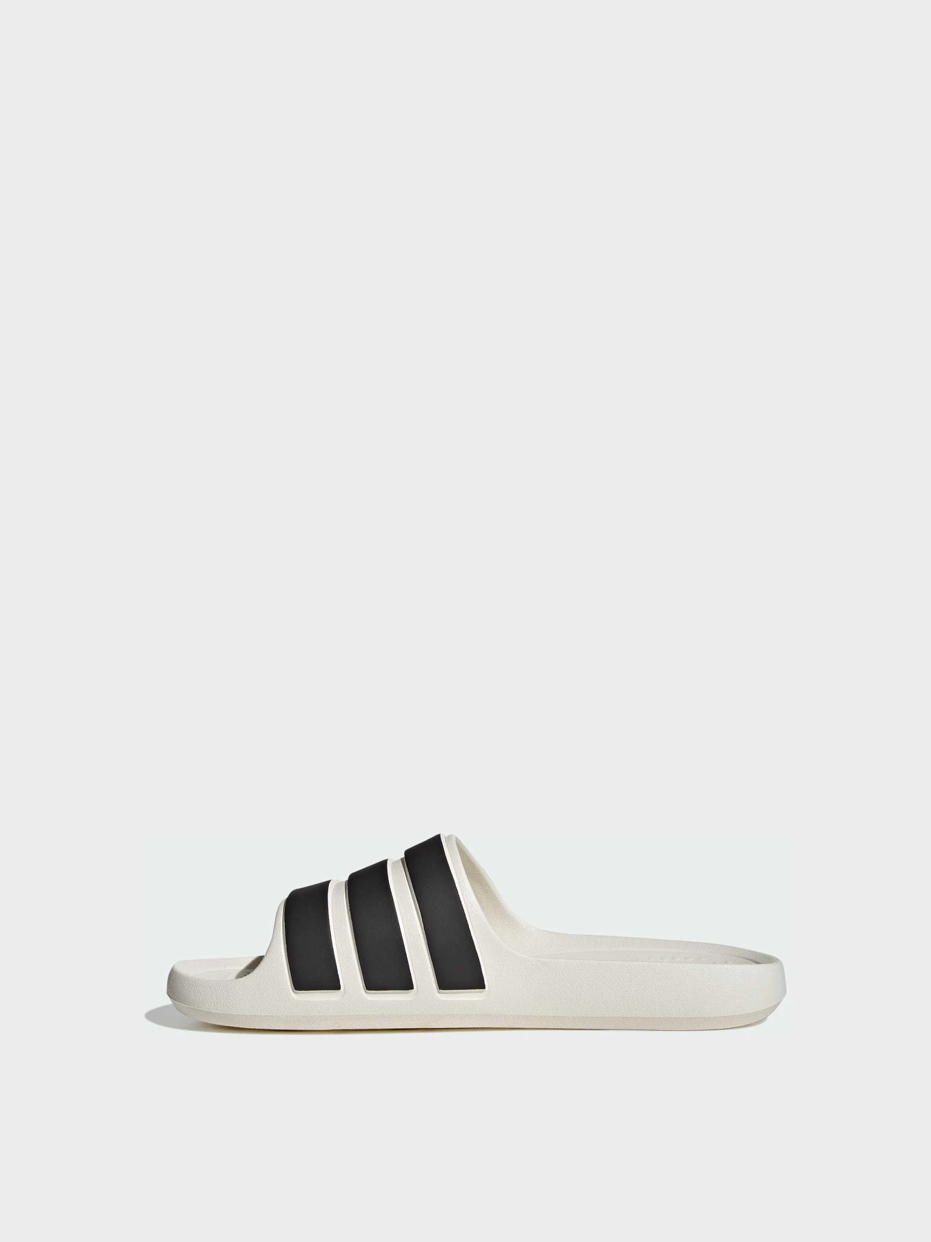 Шлёпанцы Adidas Adilette модель IG6858 Шлёпанцы Adidas Adilette модель IG6858 Фото
