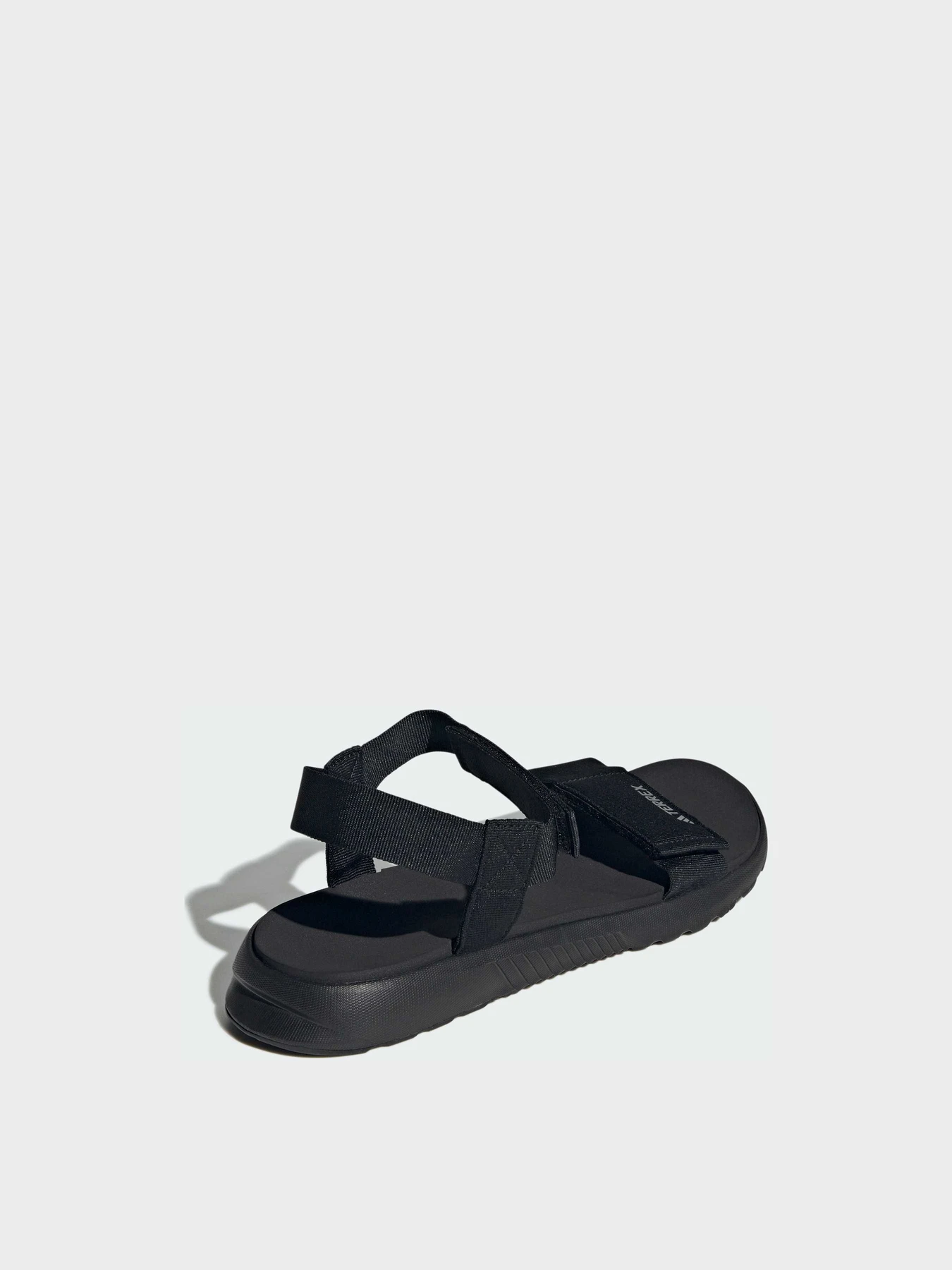 Сандалии Adidas модель JQ2571 Фото