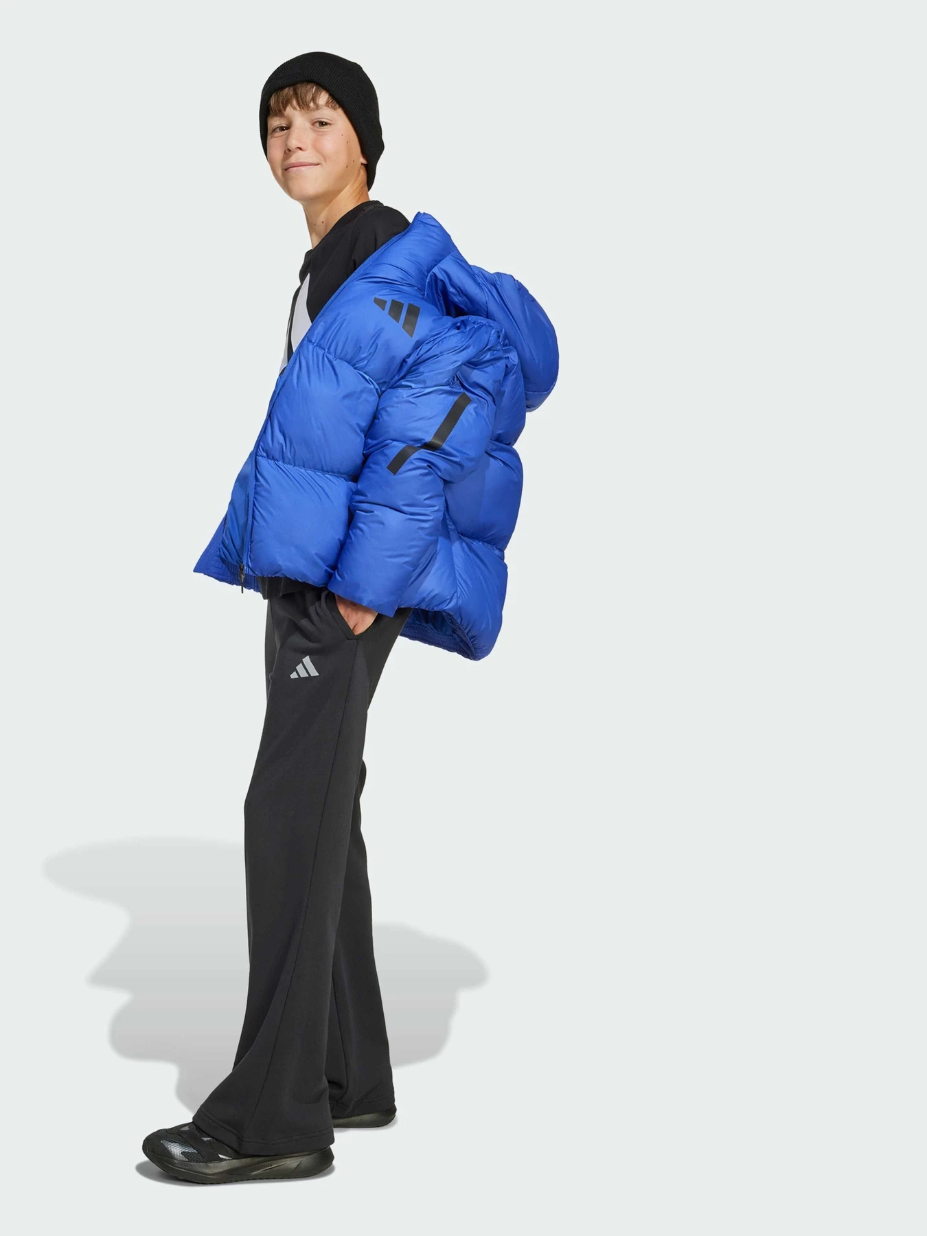 Куртки та дублянки Adidas ZNE модель KA3417 Куртки та дублянки Adidas ZNE модель KA3417 Фото