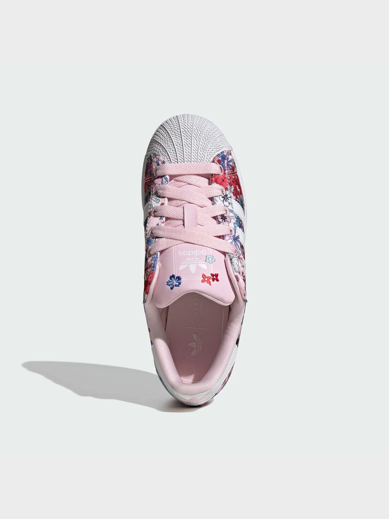 Кеди Adidas Superstar модель JQ2005 Кеди Adidas Superstar модель JQ2005 Фото