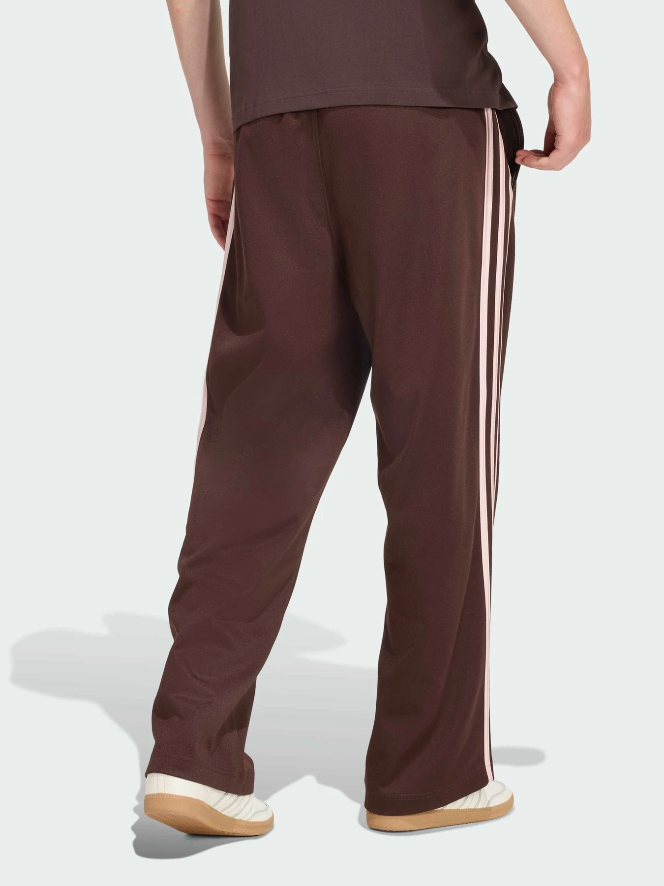 Штани Adidas Adicolor модель KE3495 Штани Adidas Adicolor модель KE3495 Фото