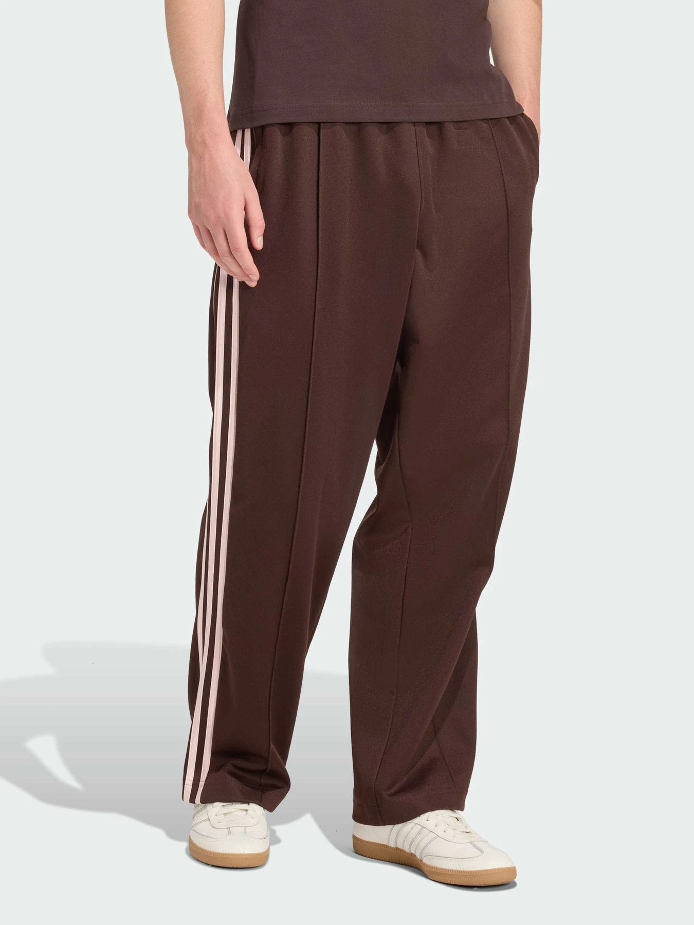 Штани Adidas Adicolor модель KE3495 Штани Adidas Adicolor модель KE3495 Фото