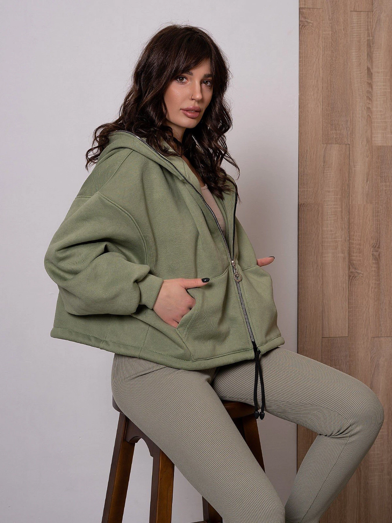 Худи и свитшоты ISSA Plus модель 12283_mint Худи и свитшоты ISSA Plus модель 12283_mint Фото