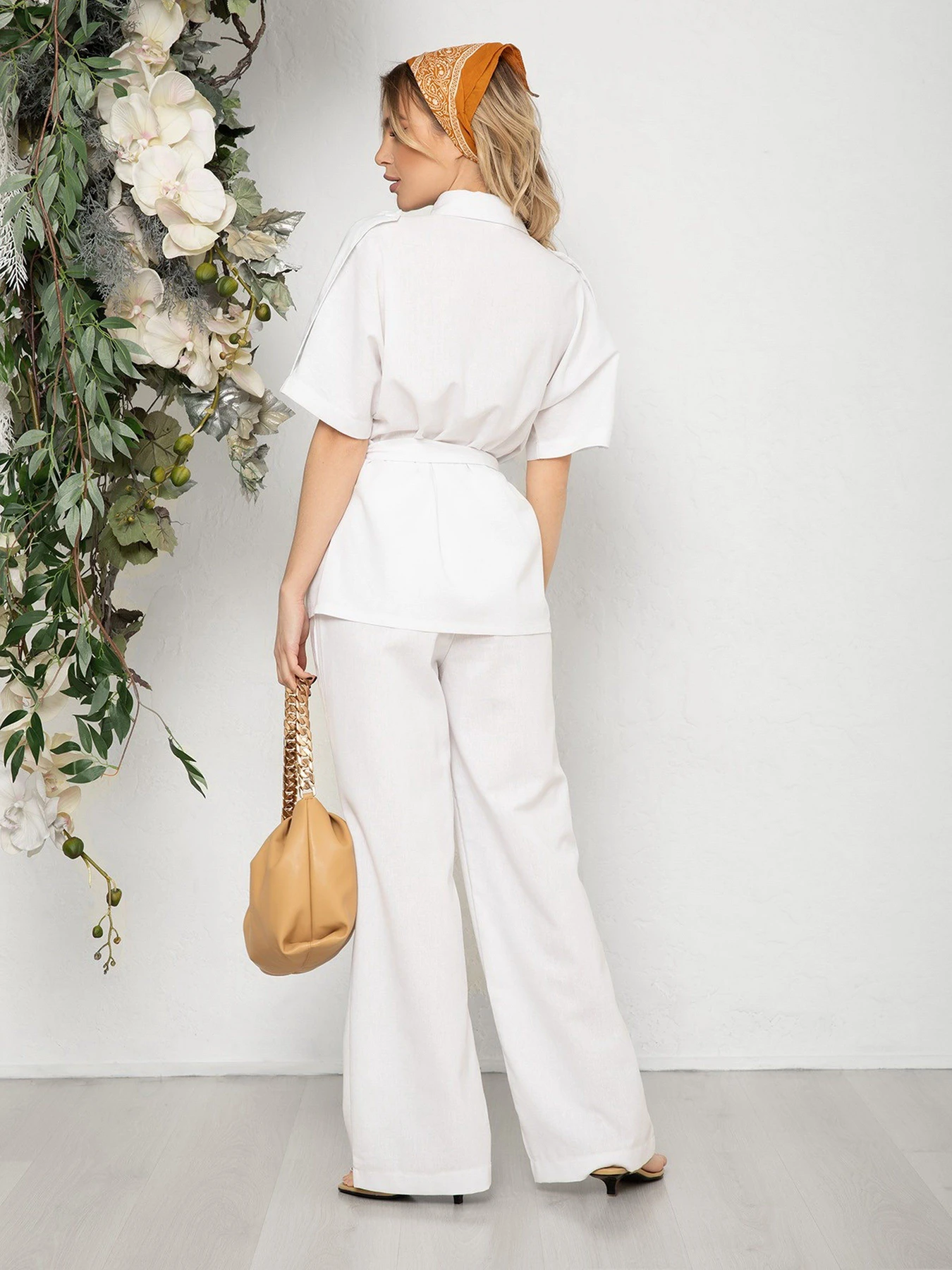 Костюмы ISSA Plus модель 12590_white Костюмы ISSA Plus модель 12590_white Фото