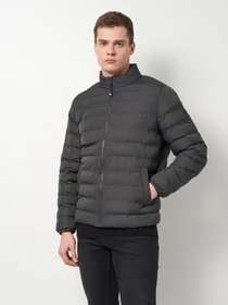 Куртки та дублянки Mustang Jeans Creston модель 1025599 Фото