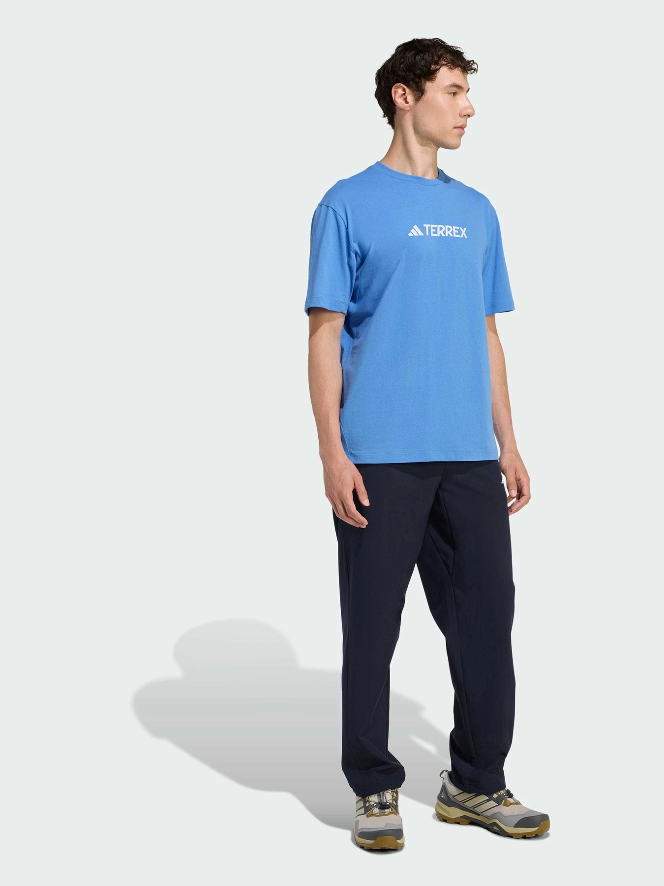 Футболки и поло Adidas модель JZ1167 Футболки и поло Adidas модель JZ1167 Фото