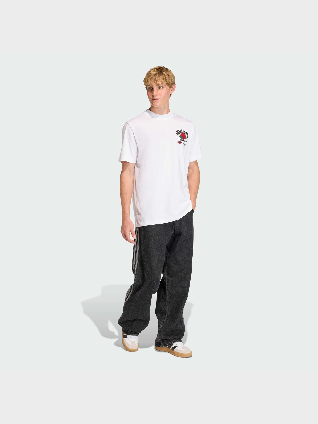 Футболки і поло Adidas Graphics модель KD0481 Футболки і поло Adidas Graphics модель KD0481 Фото