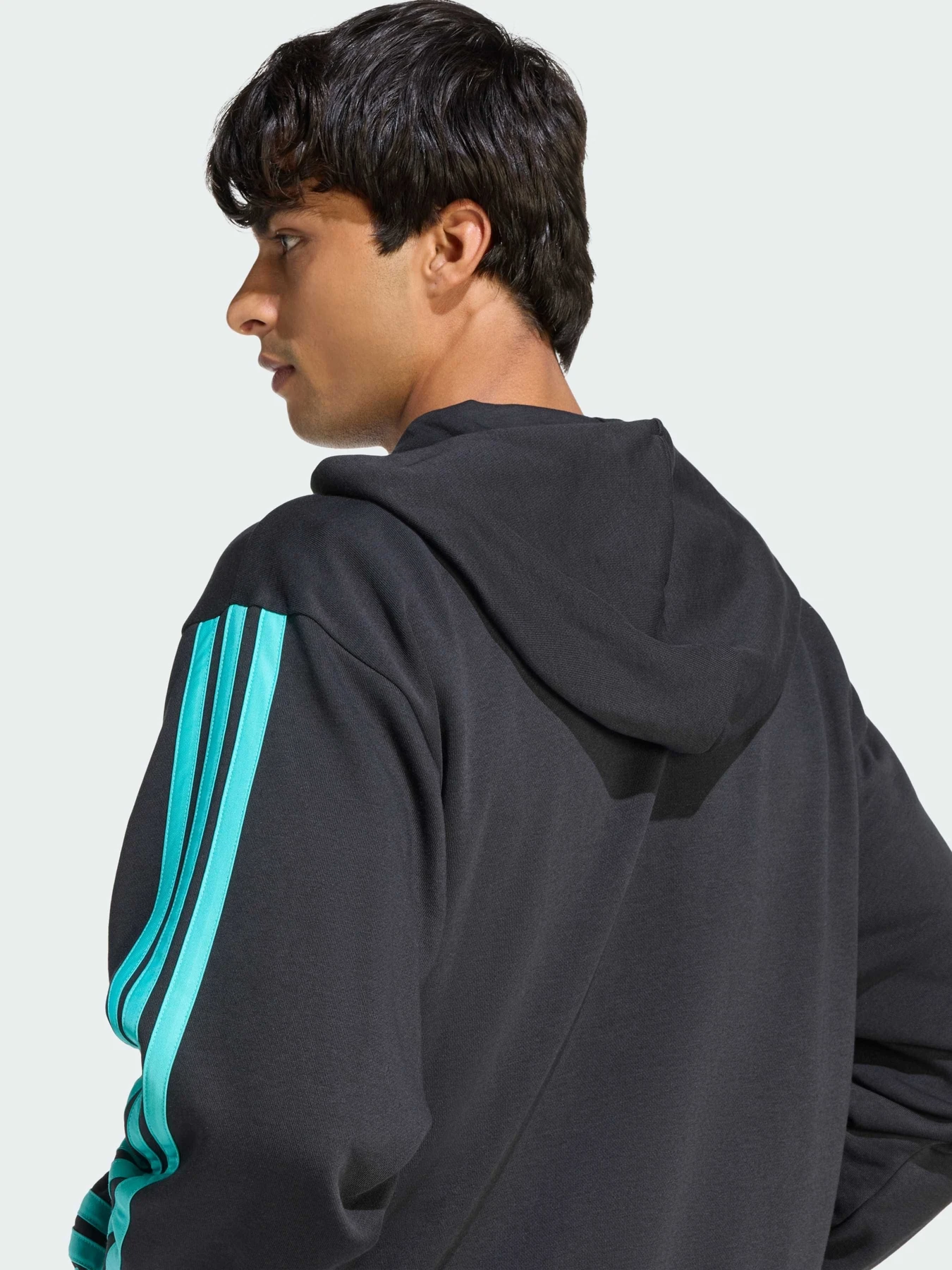 Худі та світшоти Adidas модель KE5910 Фото