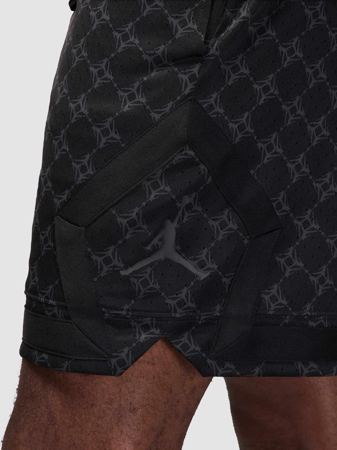 Шорти Jordan Sport Dri-Fit Printed Diamond модель HQ8663-010 Шорти Jordan Sport Dri-Fit Printed Diamond модель HQ8663-010 Фото
