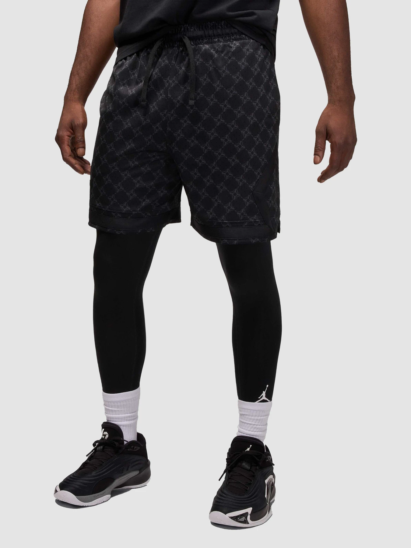 Шорти Jordan Sport Dri-Fit Printed Diamond модель HQ8663-010 Шорти Jordan Sport Dri-Fit Printed Diamond модель HQ8663-010 Фото