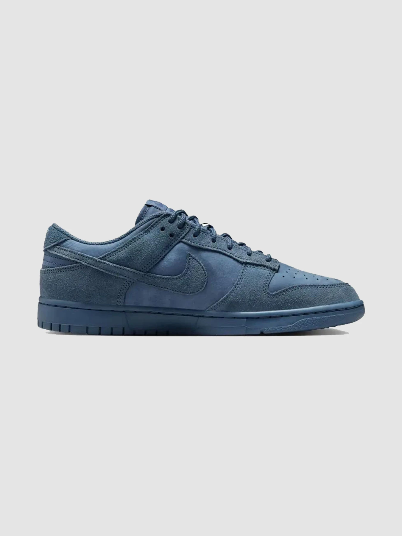 Кроссовки NIKE Dunk Low Retro Se Diffused Blue модель IB6651-400 Кроссовки NIKE Dunk Low Retro Se Diffused Blue модель IB6651-400 Фото