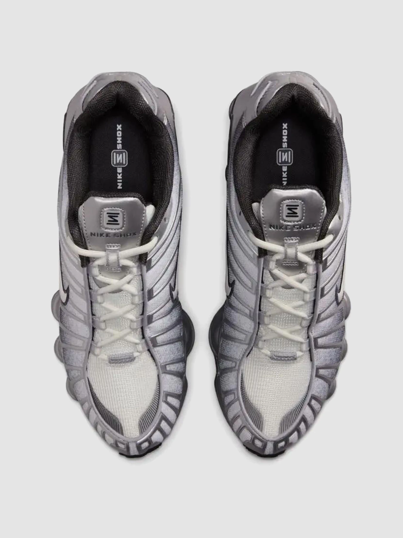 Кросівки NIKE Shox Tl Print Metallic Silver модель IH4466-095 Фото
