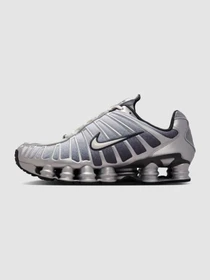 Кросівки NIKE Shox Tl Print Metallic Silver модель IH4466-095 Фото