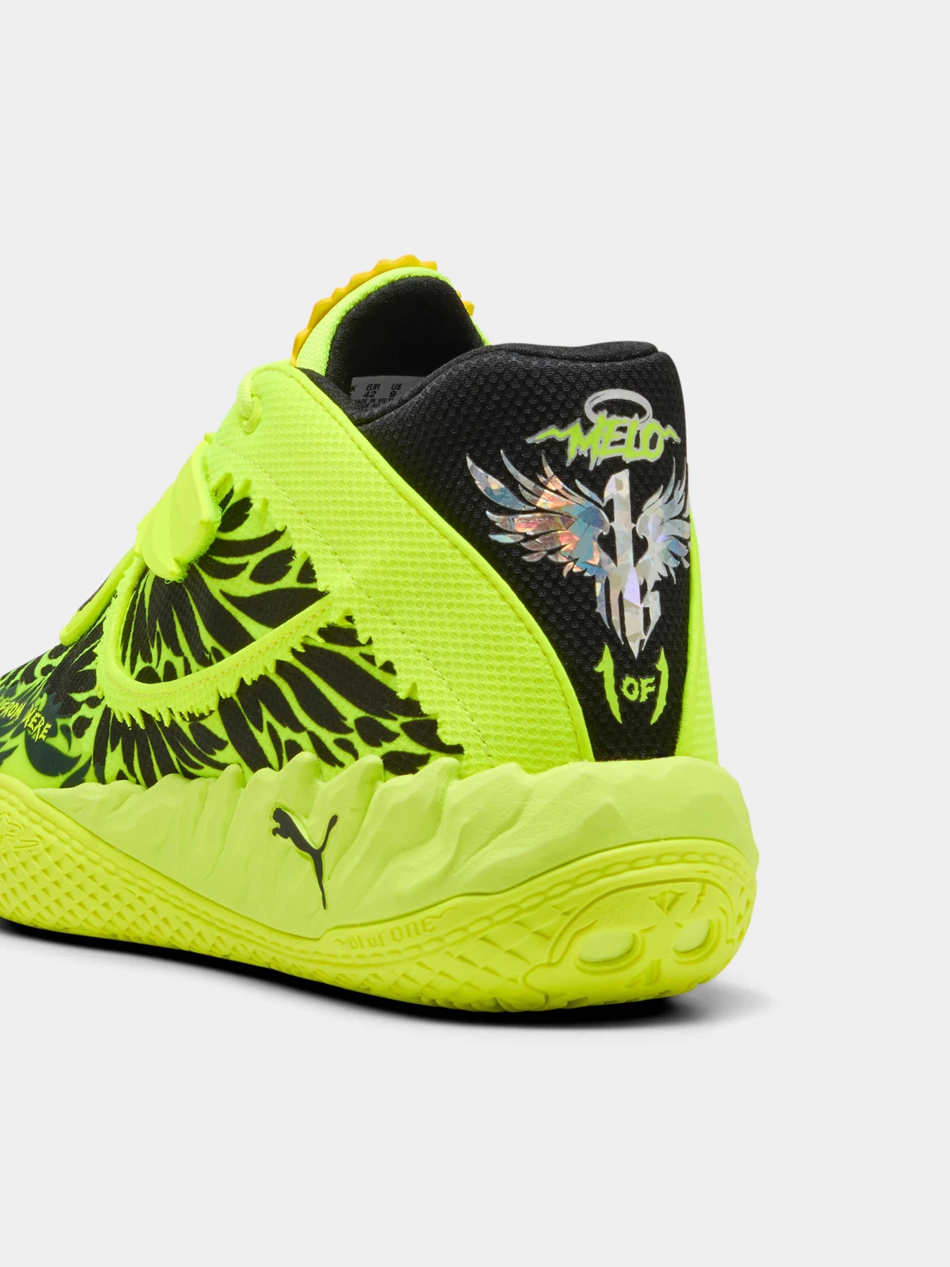 Кроссовки PUMA Mb.05 Voltage модель 312131 Фото