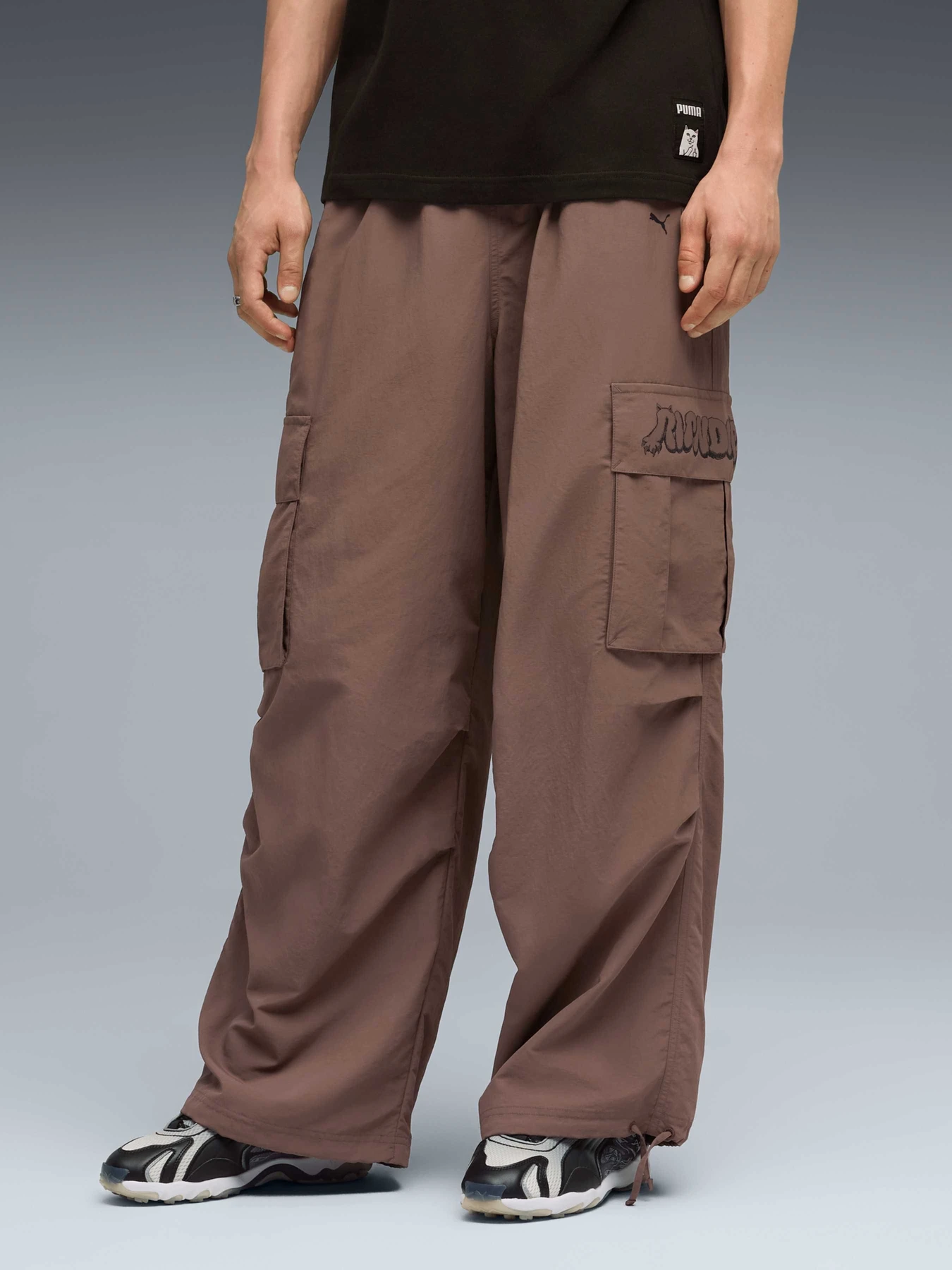 Брюки PUMA x Ripndip Cargo Pants модель 632417 Брюки PUMA x Ripndip Cargo Pants модель 632417 Фото