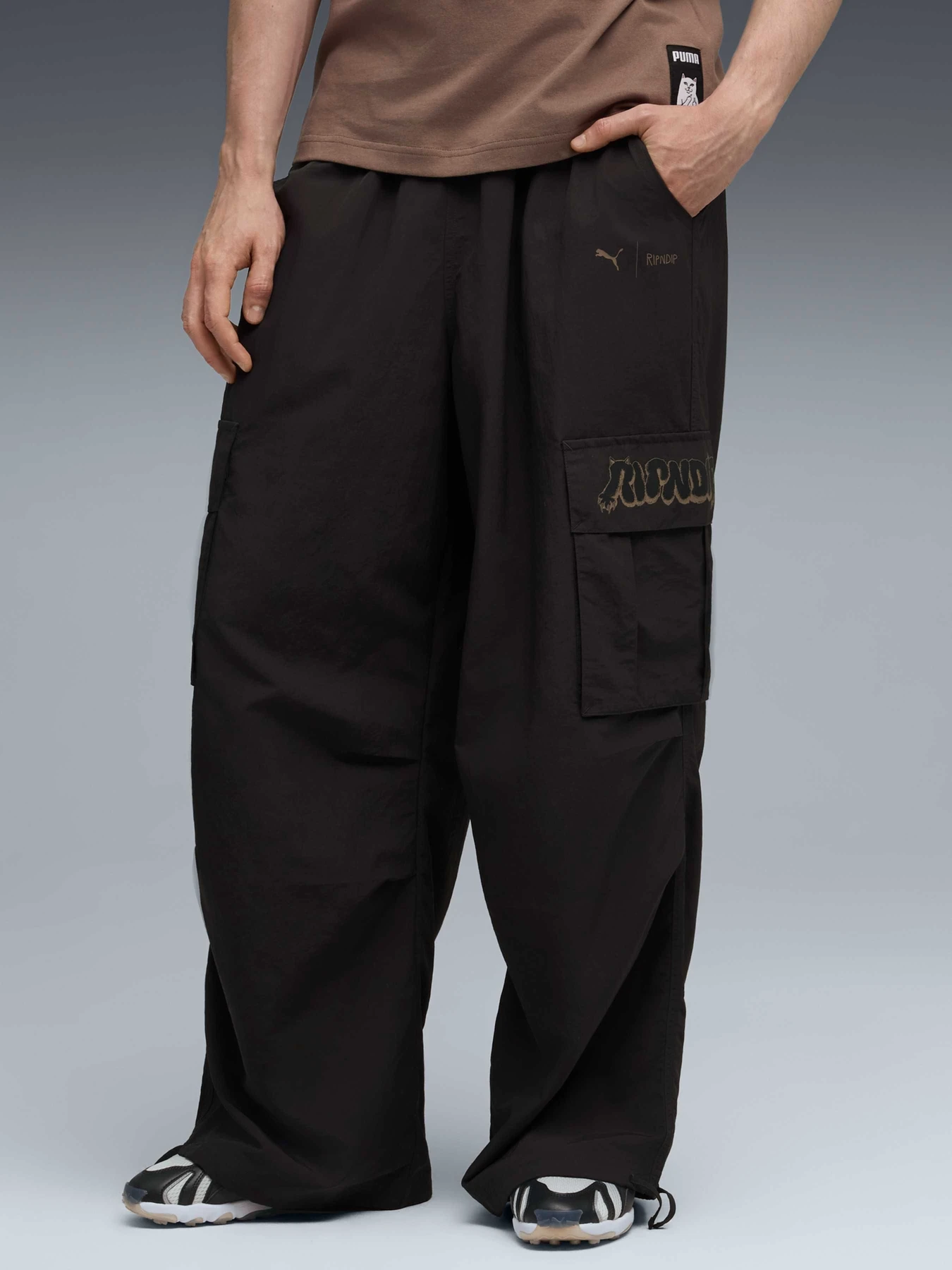 Брюки PUMA x Ripndip Cargo Pants модель 632417 Брюки PUMA x Ripndip Cargo Pants модель 632417 Фото