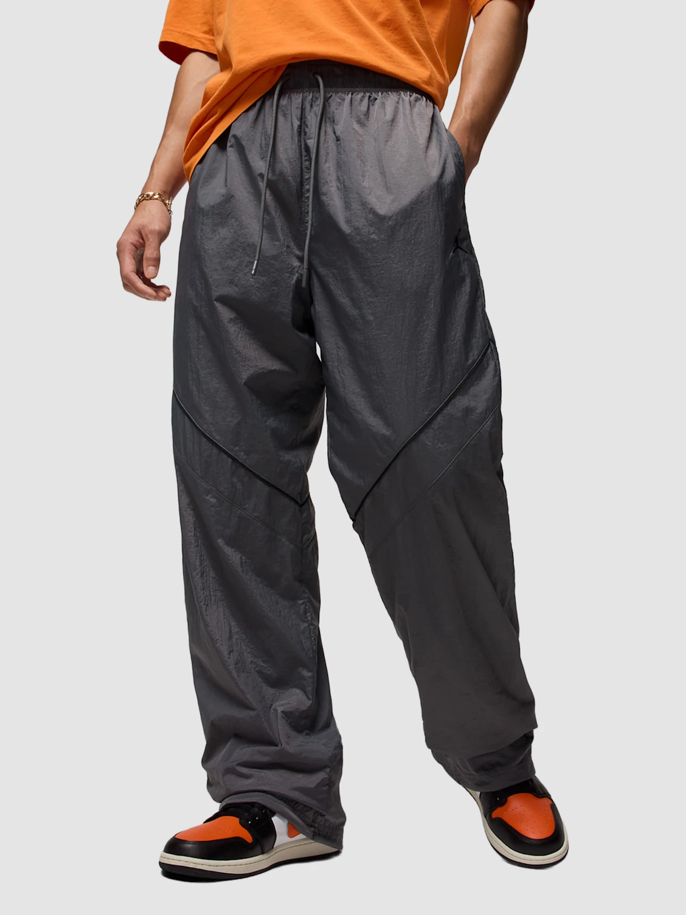 Брюки Jordan БBrooklyn Men's Draft Pants модель IB1047-068 Фото