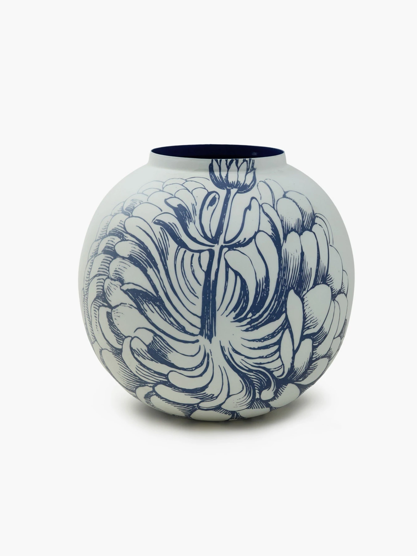 Ваза "Элизиум" железная бело-синяя с принтом MBM HOME модель VB-02 PRINT/DEEP BLUE Ваза "Элизиум" железная бело-синяя с принтом MBM HOME модель VB-02 PRINT/DEEP BLUE Фото
