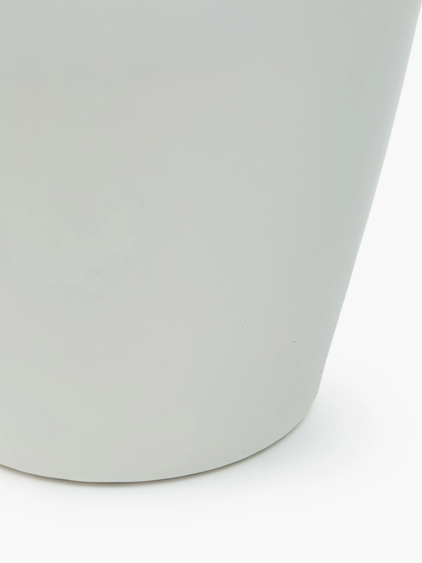 Ваза "Элизиум" железная белая с золотистым MBM HOME модель VB-04 WHITE/GOLD Ваза "Элизиум" железная белая с золотистым MBM HOME модель VB-04 WHITE/GOLD Фото