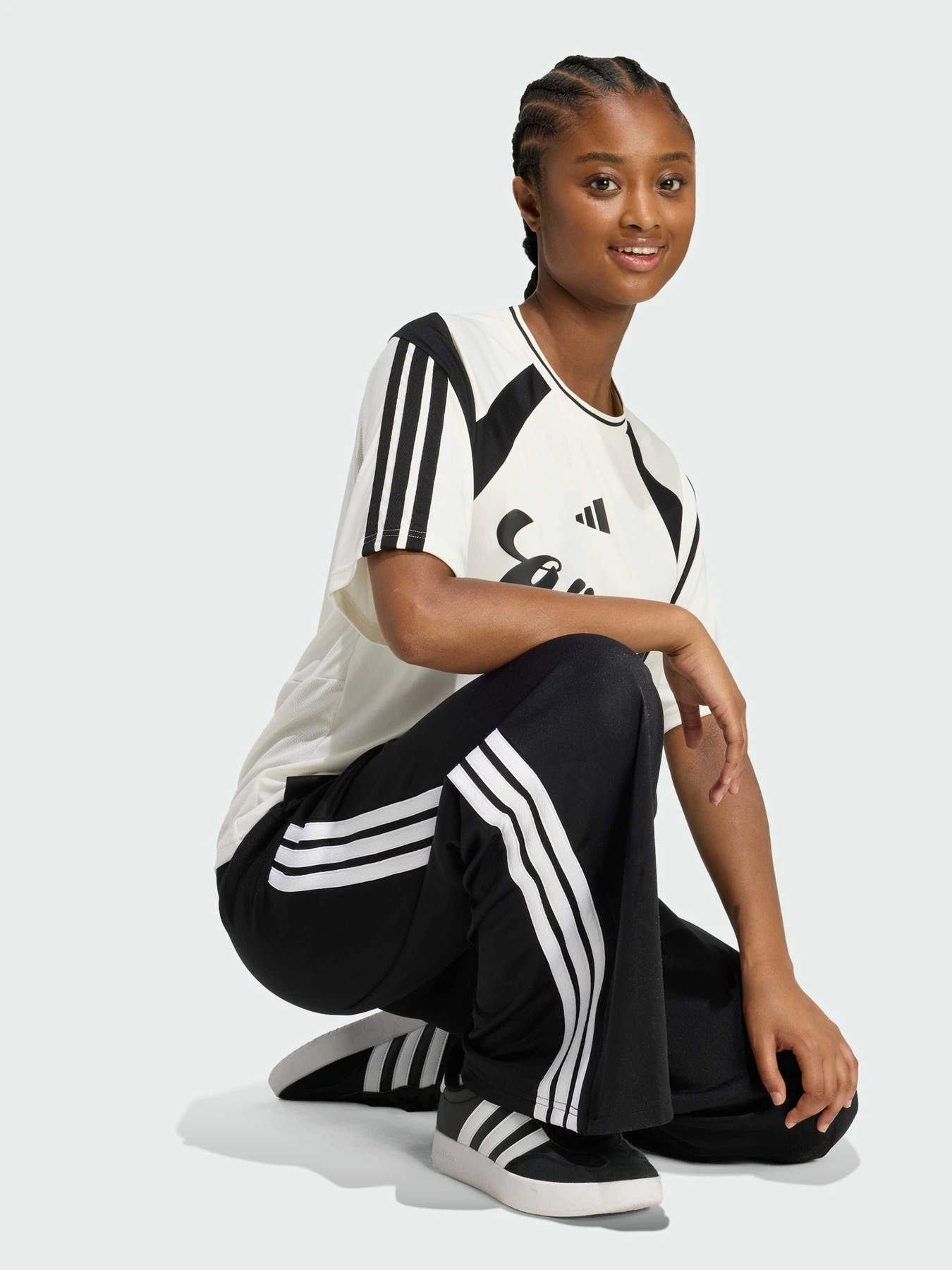 Брюки Adidas Tiro модель KD4299 Брюки Adidas Tiro модель KD4299 Фото