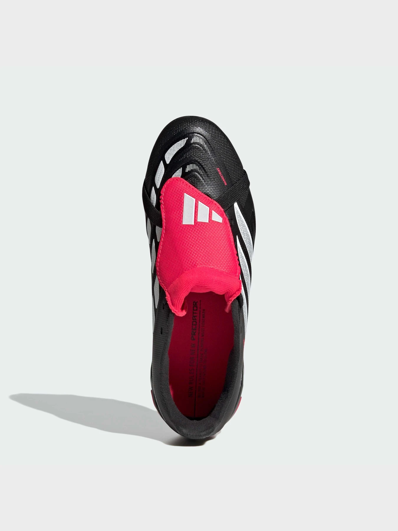 Кроссовки Adidas Predator модель JR5888 Кроссовки Adidas Predator модель JR5888 Фото