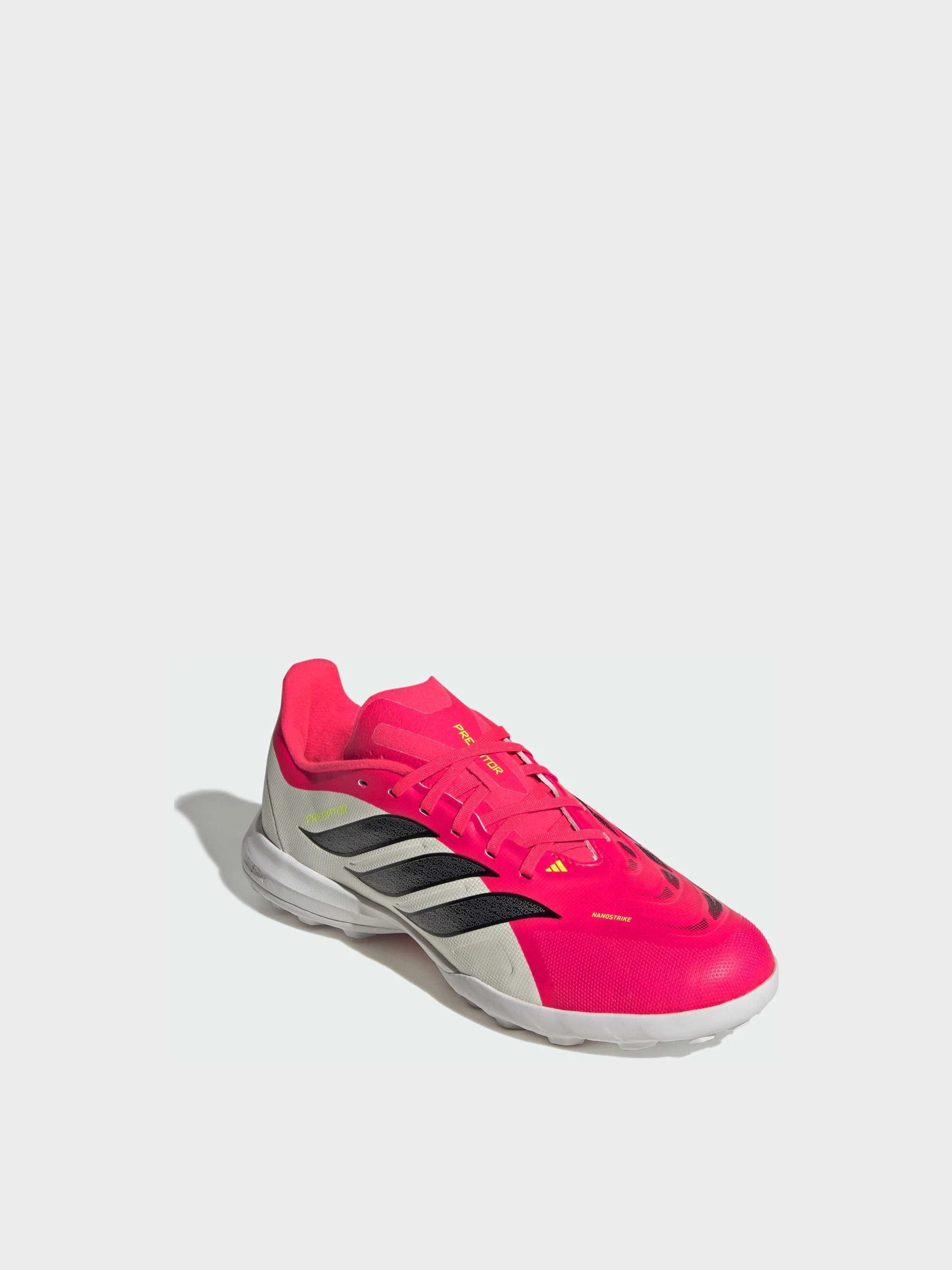 Кроссовки Adidas Predator модель JR7912 Кроссовки Adidas Predator модель JR7912 Фото