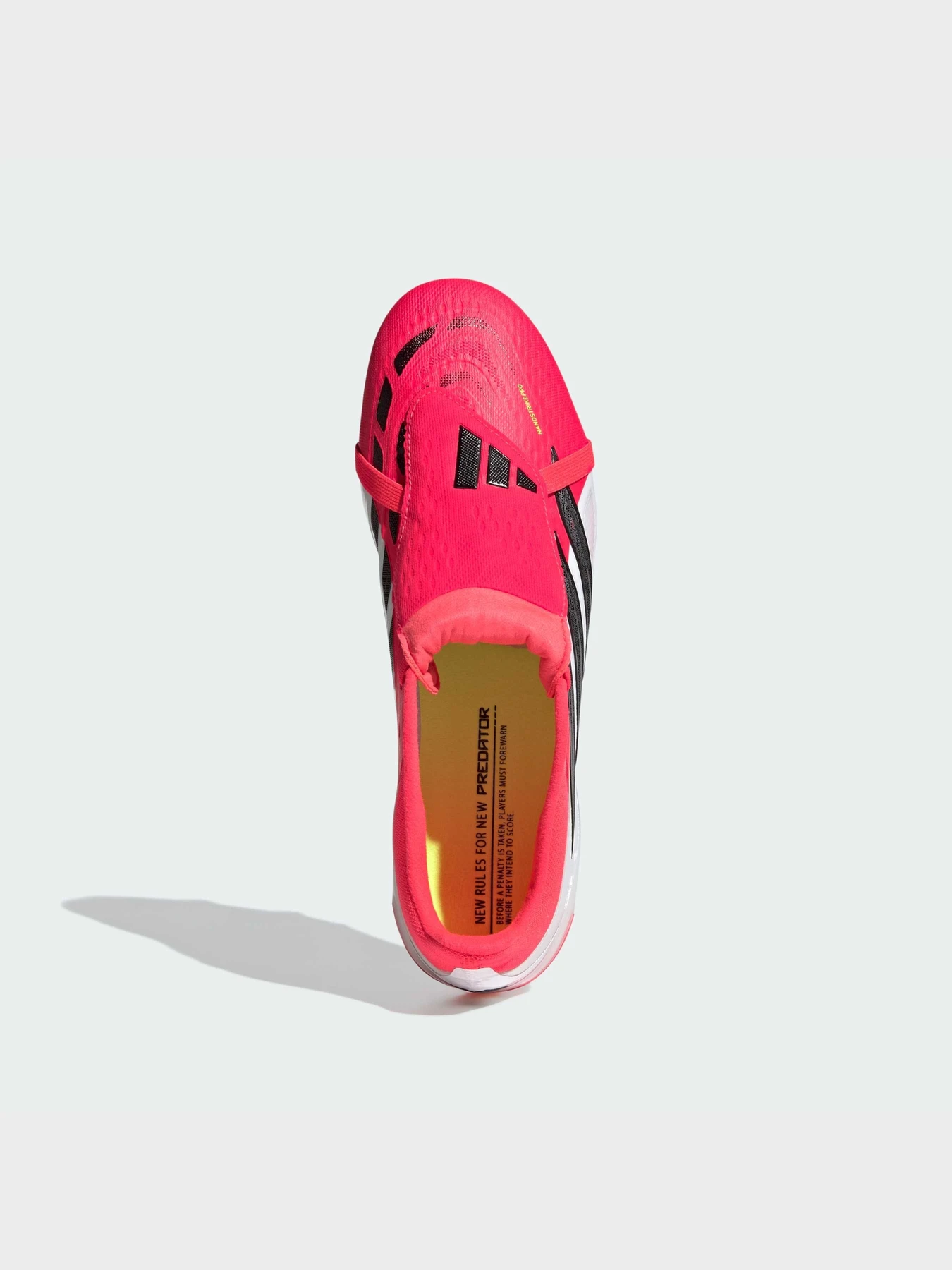 Кросівки Adidas Predator модель JS0950 Фото