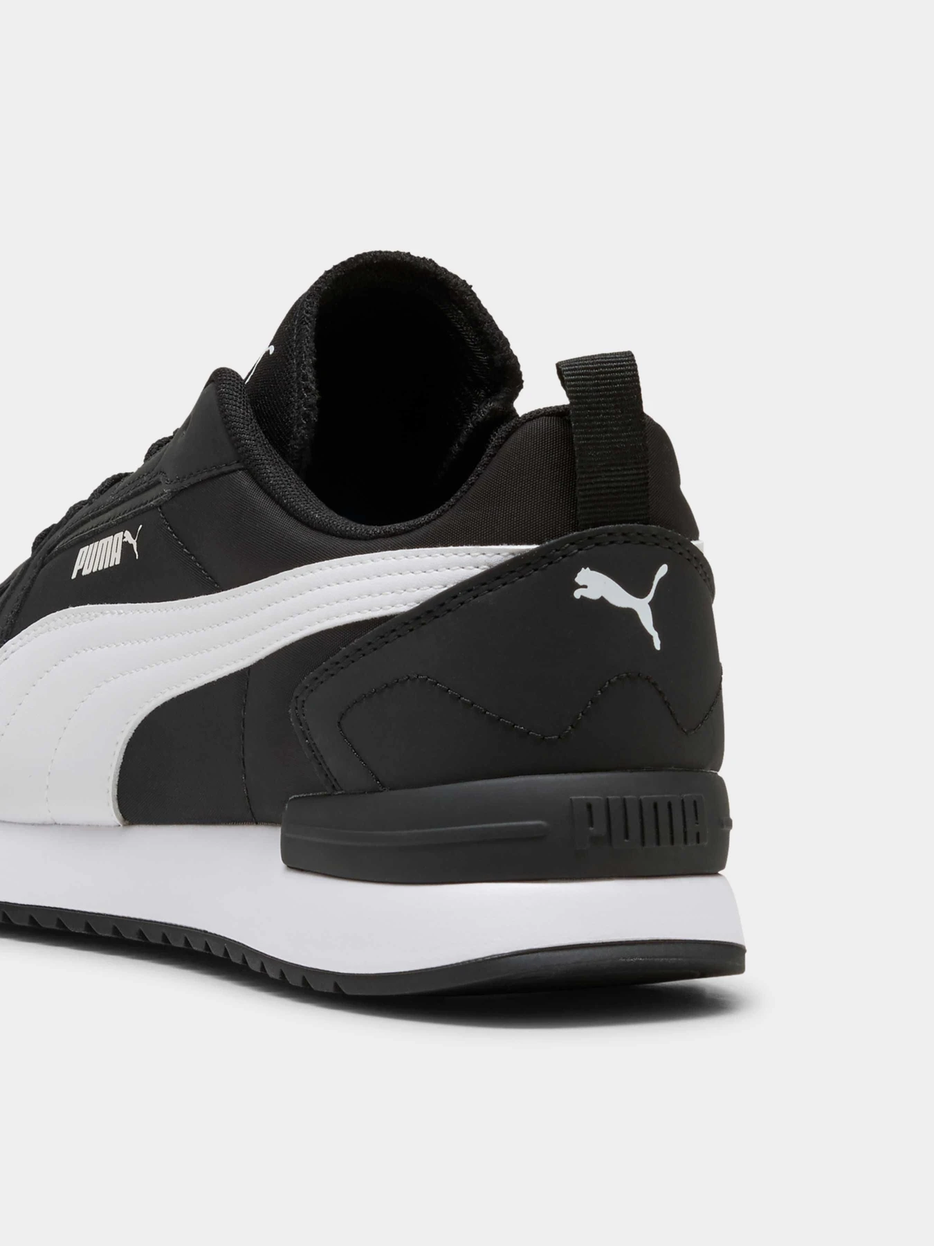 Кросівки PUMA R78 Cyclone модель 404648 Кросівки PUMA R78 Cyclone модель 404648 Фото