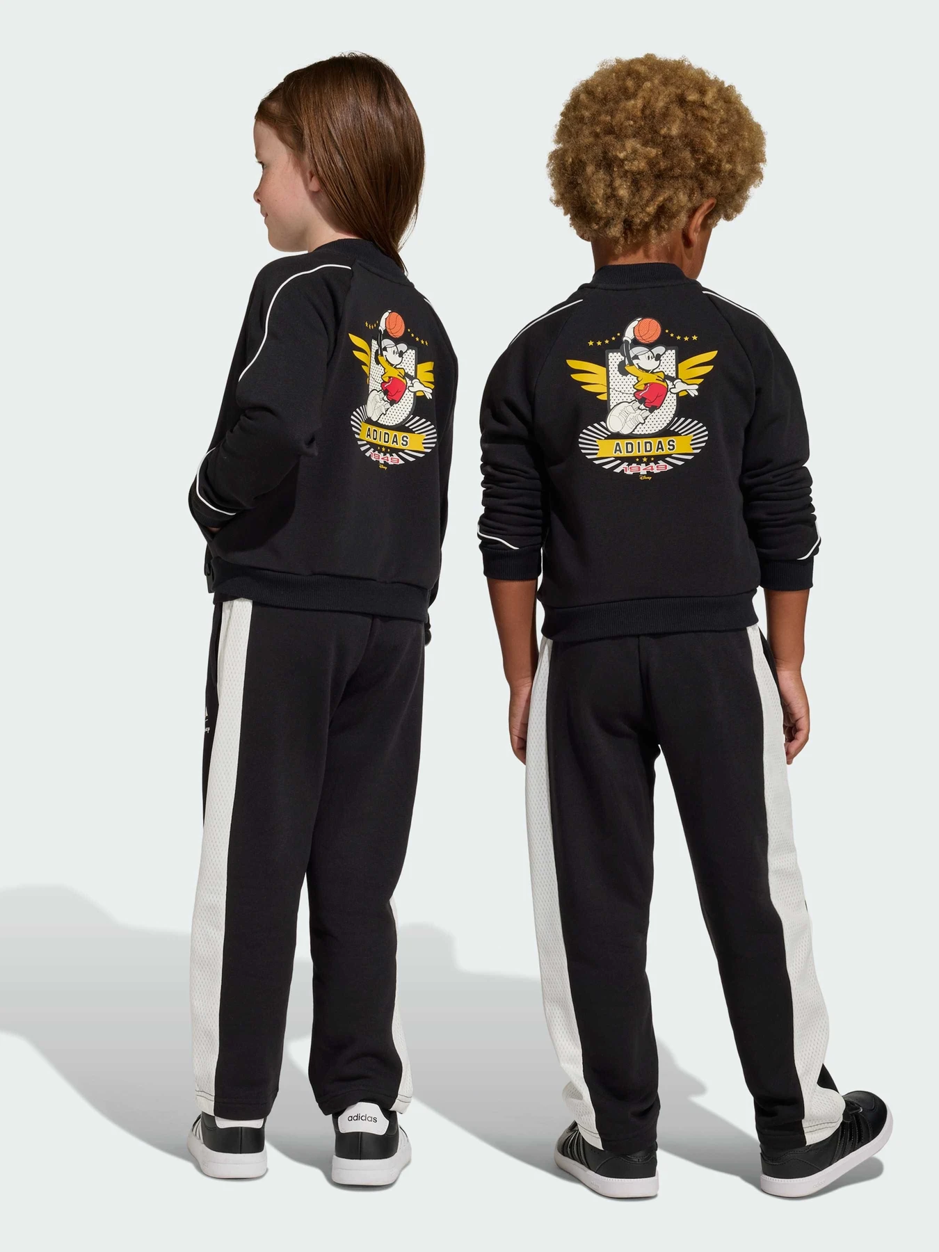 Брюки Adidas x Disney модель JZ7669 Брюки Adidas x Disney модель JZ7669 Фото